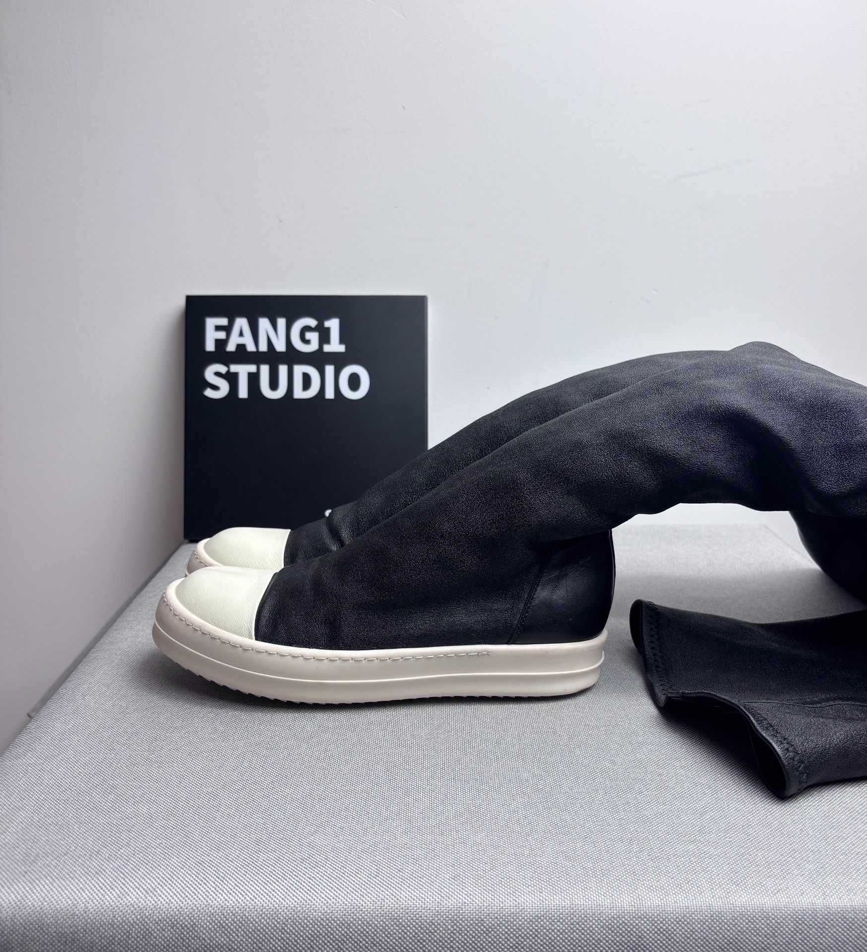 Rick Owens Rick Owens Leather Long Boots us_6 Women Size US 6 / IT 36 - 4 Thumbnail