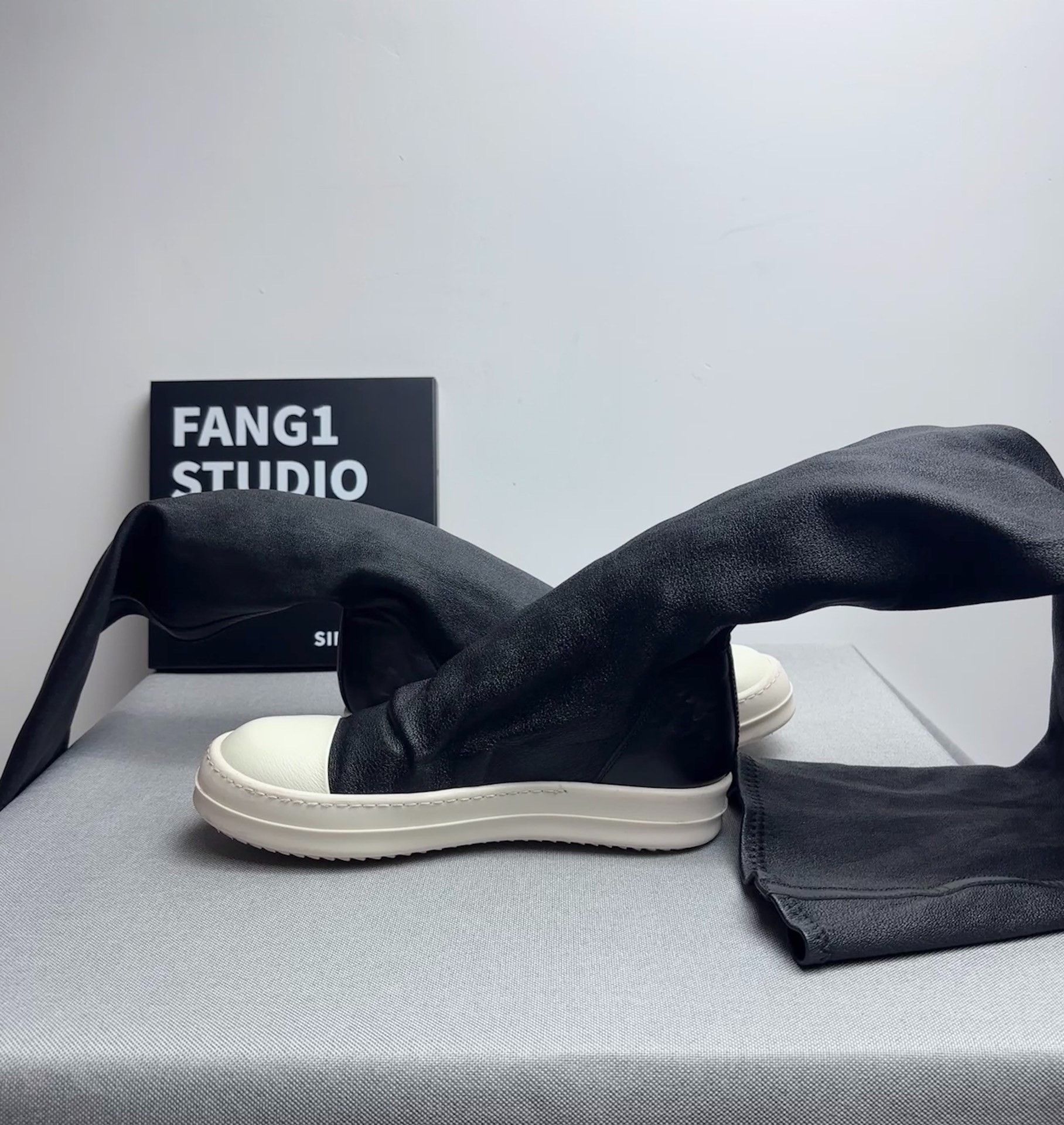 Rick Owens Rick Owens Leather Long Boots us_6 Women Size US 6 / IT 36 - 6 Thumbnail