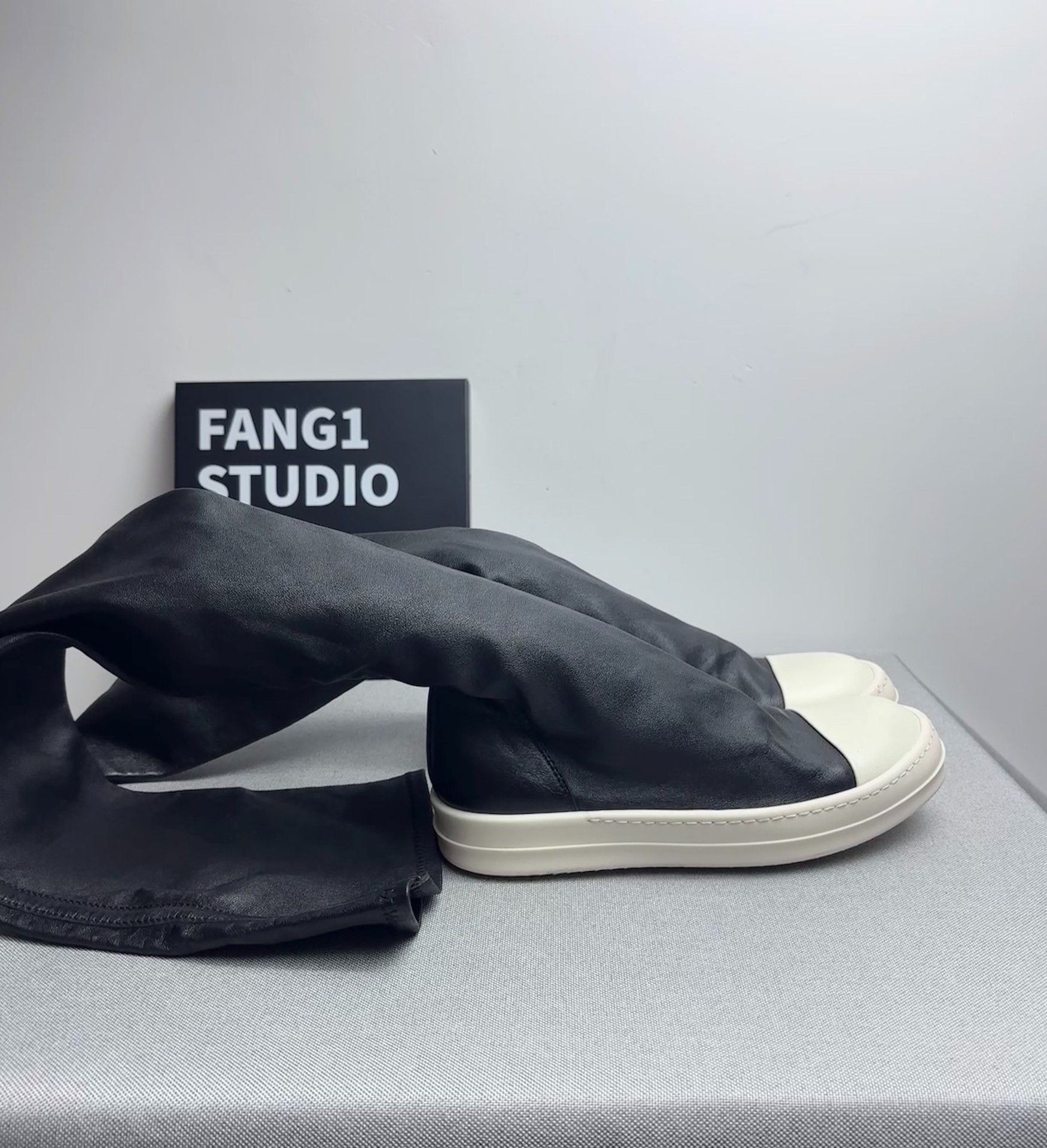 Rick Owens Rick Owens Leather Long Black Boots us_6 Women Size US 6 / IT 36 - 5 Thumbnail