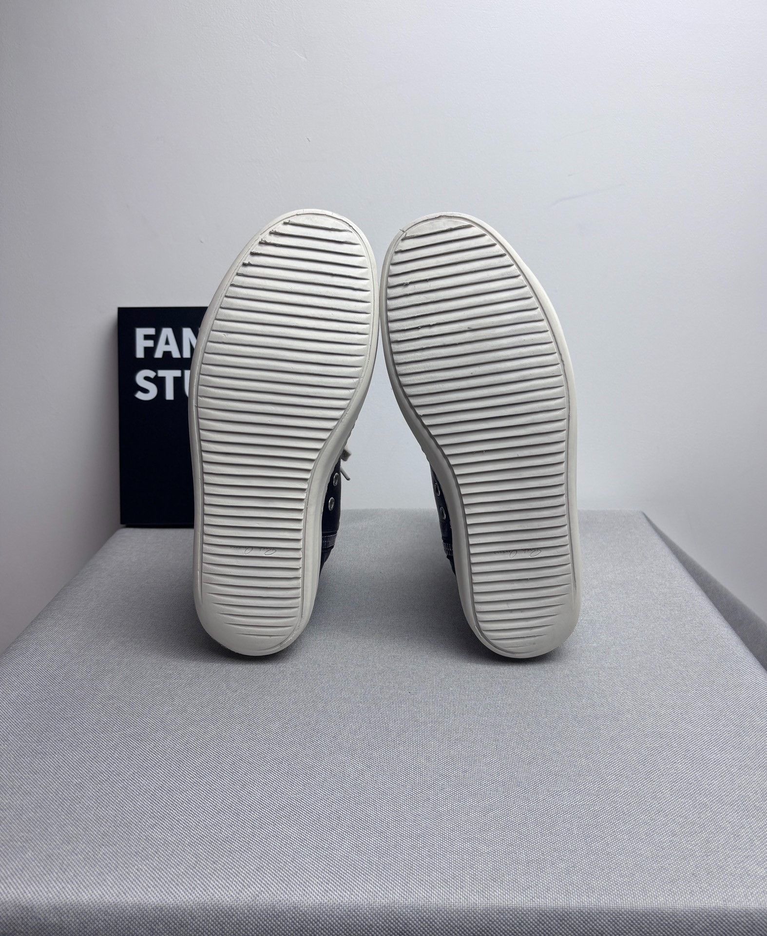 Rick Owens Rick Owens Leather Hitop Sneakers 41 Men Size US 8 / EU 41 - 8 Thumbnail
