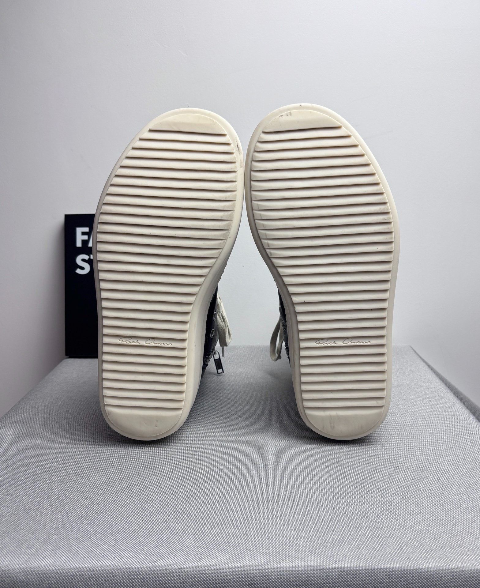 Rick Owens Rick Owens Leather Hitop Sneakers 10 Men Size US 10 / EU 43 - 8 Thumbnail