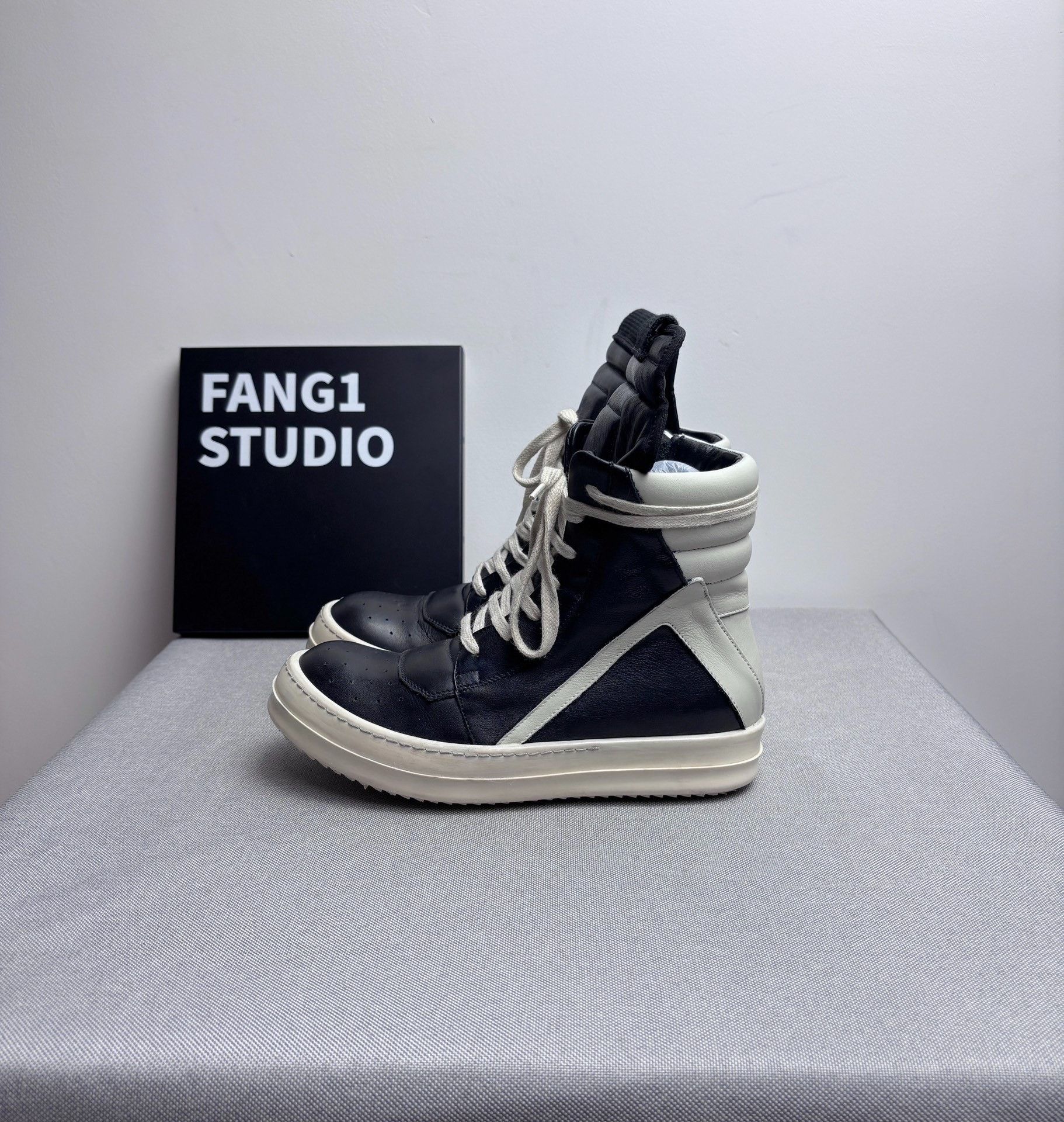 Rick Owens Rick Owens Leather Black Hitop Sneakers us_5 Women Size US 5 / IT 35 - 4 Thumbnail