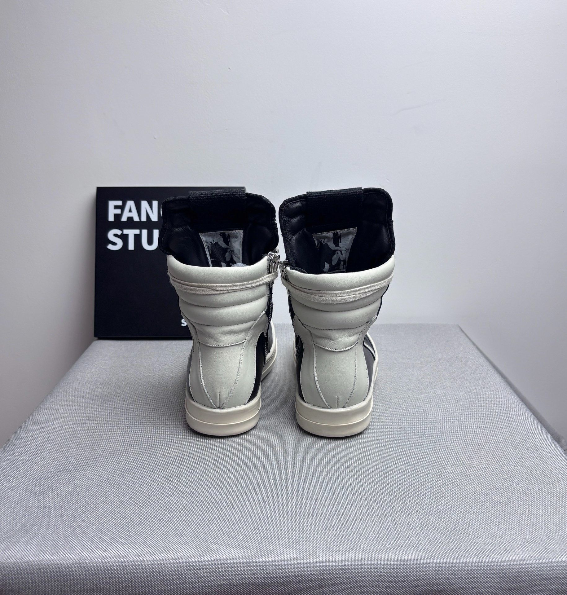 Rick Owens Rick Owens Leather Black Hitop Sneakers us_5 Women Size US 5 / IT 35 - 7 Thumbnail