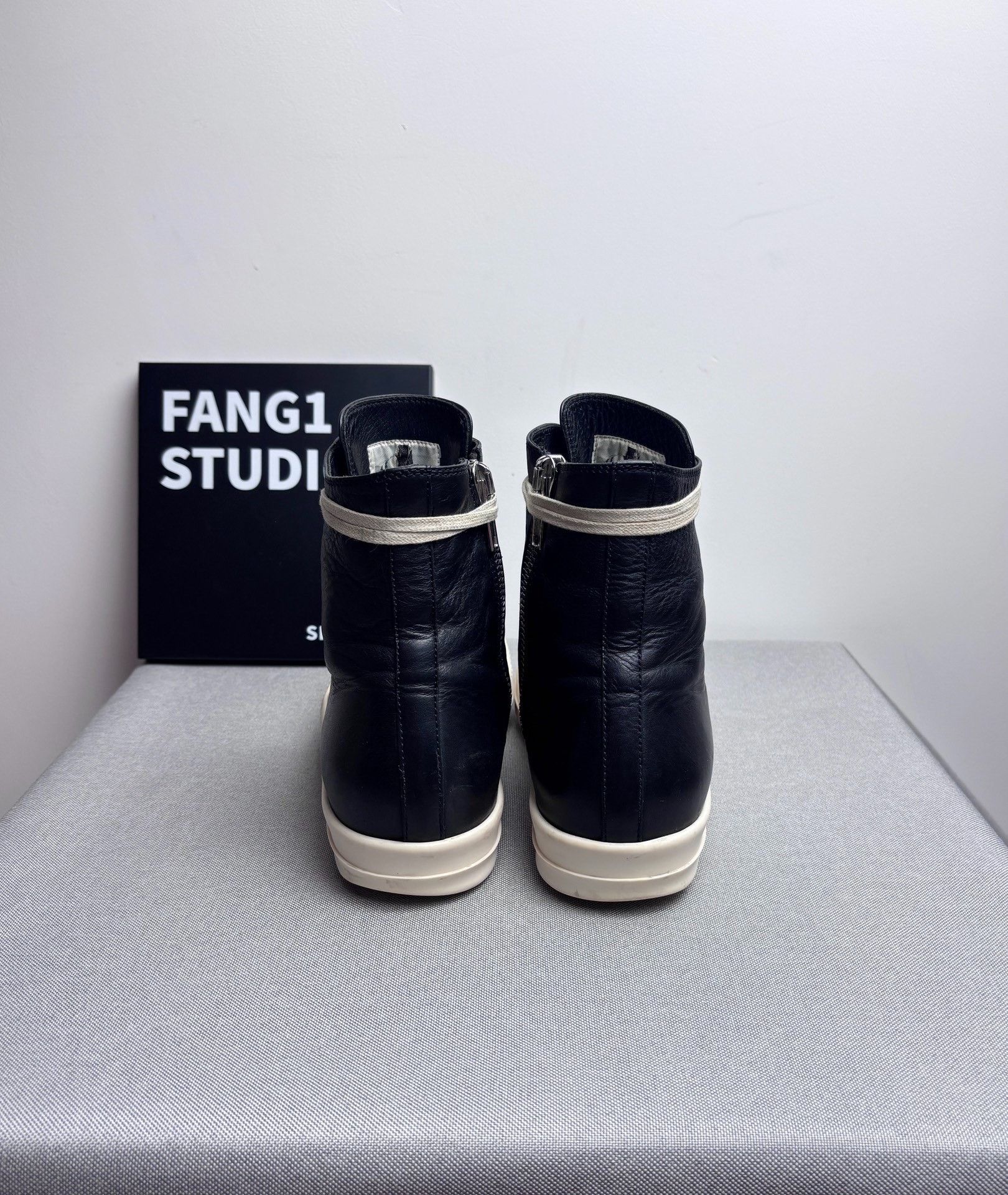 Rick Owens Rick Owens Leather Hitop Sneakers 9 Men Size US 9 / EU 42 - 7 Thumbnail