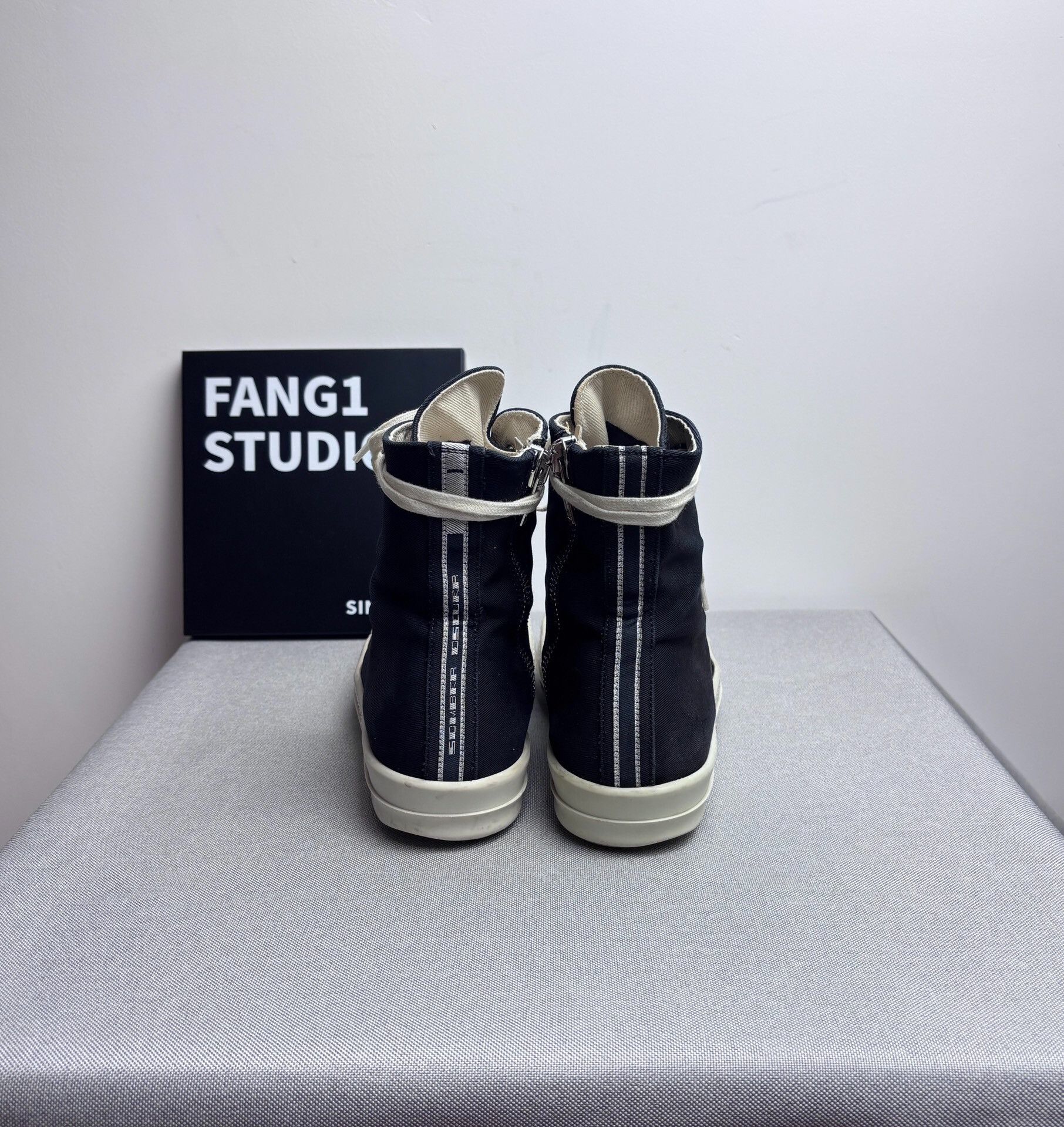 Rick Owens Rick Owens Hitop Sneakers 9 Men Size US 9 / EU 42 - 7 Thumbnail