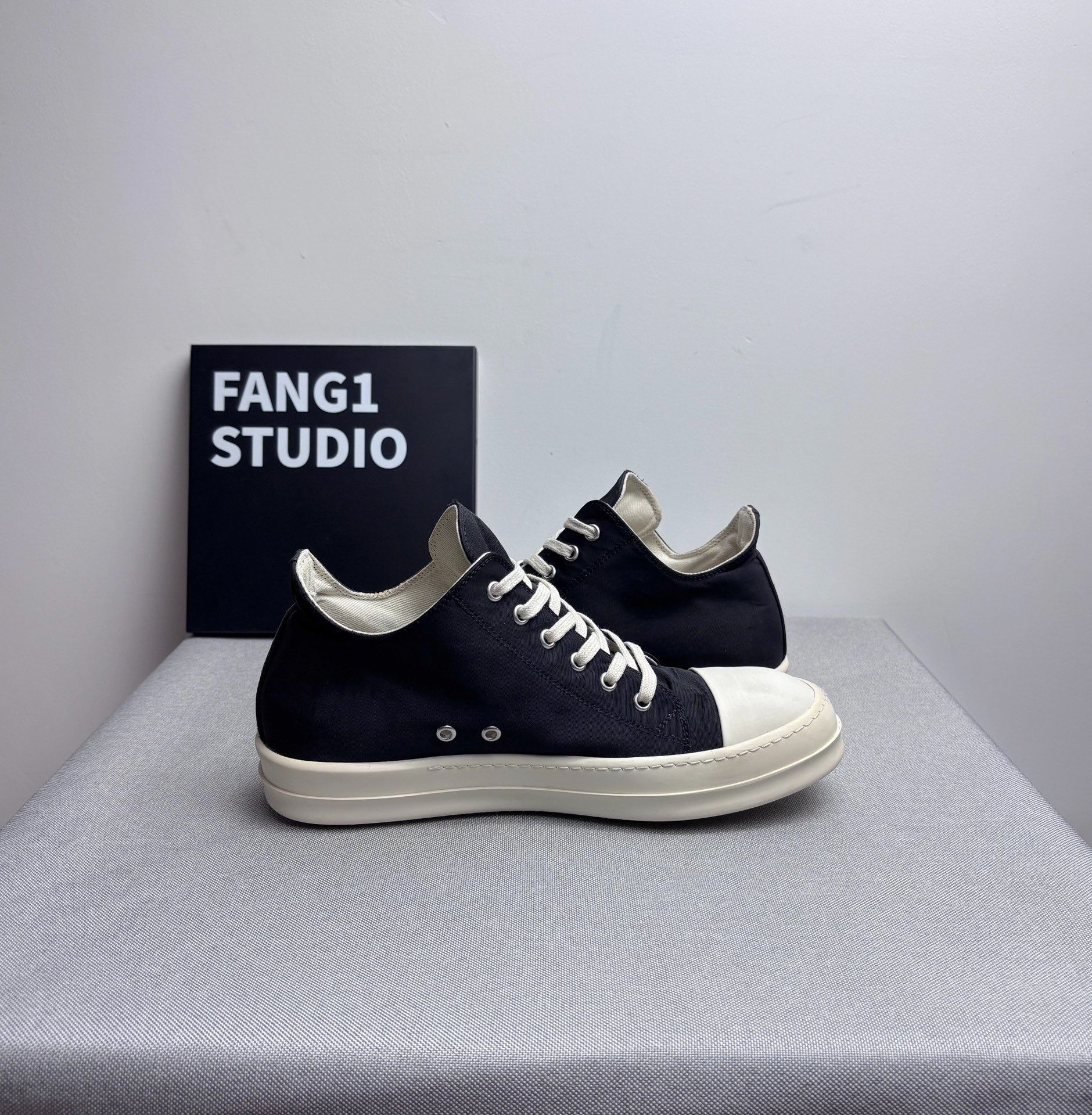 Rick Owens Rick Owens Lowtop Sneakers 8.5 Men Size US 8.5 / EU 41-42 - 5 Thumbnail