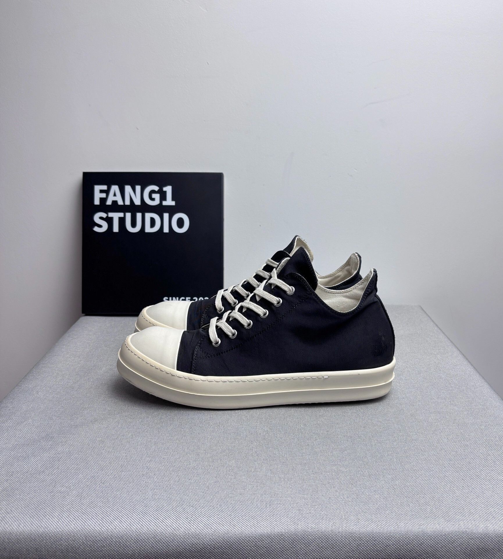 Rick Owens Rick Owens Lowtop Sneakers 8.5 Men Size US 8.5 / EU 41-42 - 4 Thumbnail