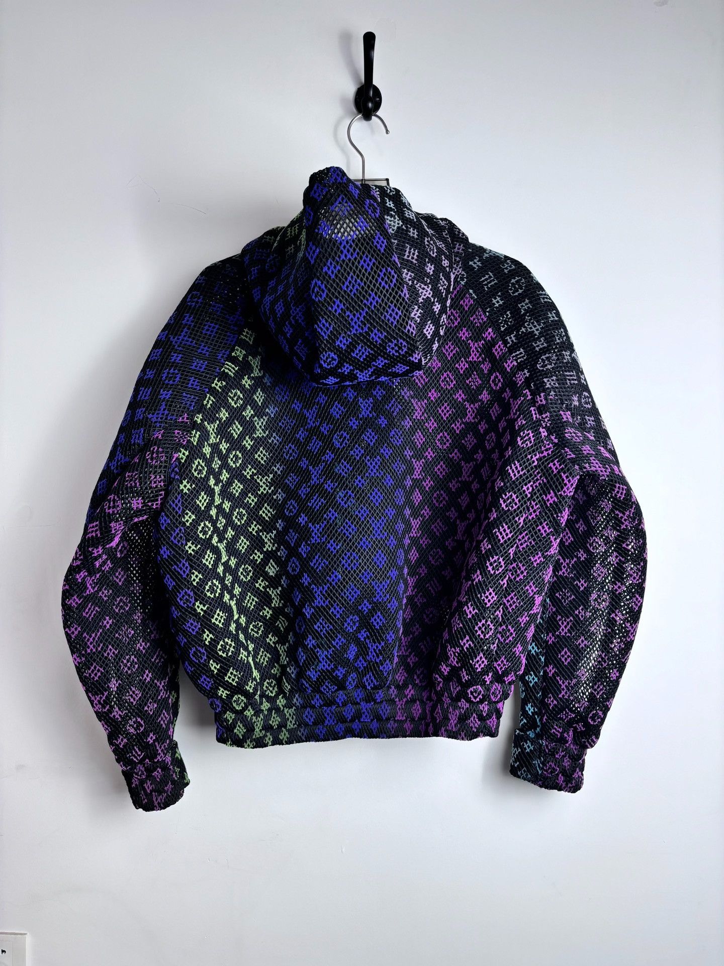 Louis Vuitton Louis Vuitton Limited Multi Light Jacket l Men Size US L / EU 52-54 / 3 - 2 Thumbnail