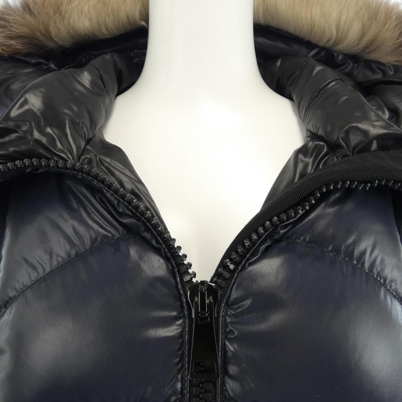 Moncler Moncler Moncler ALBIZIA down coat Others Outerwear ALBIZIA DUTY FREE for USA Size ONE SIZE - 7 Thumbnail
