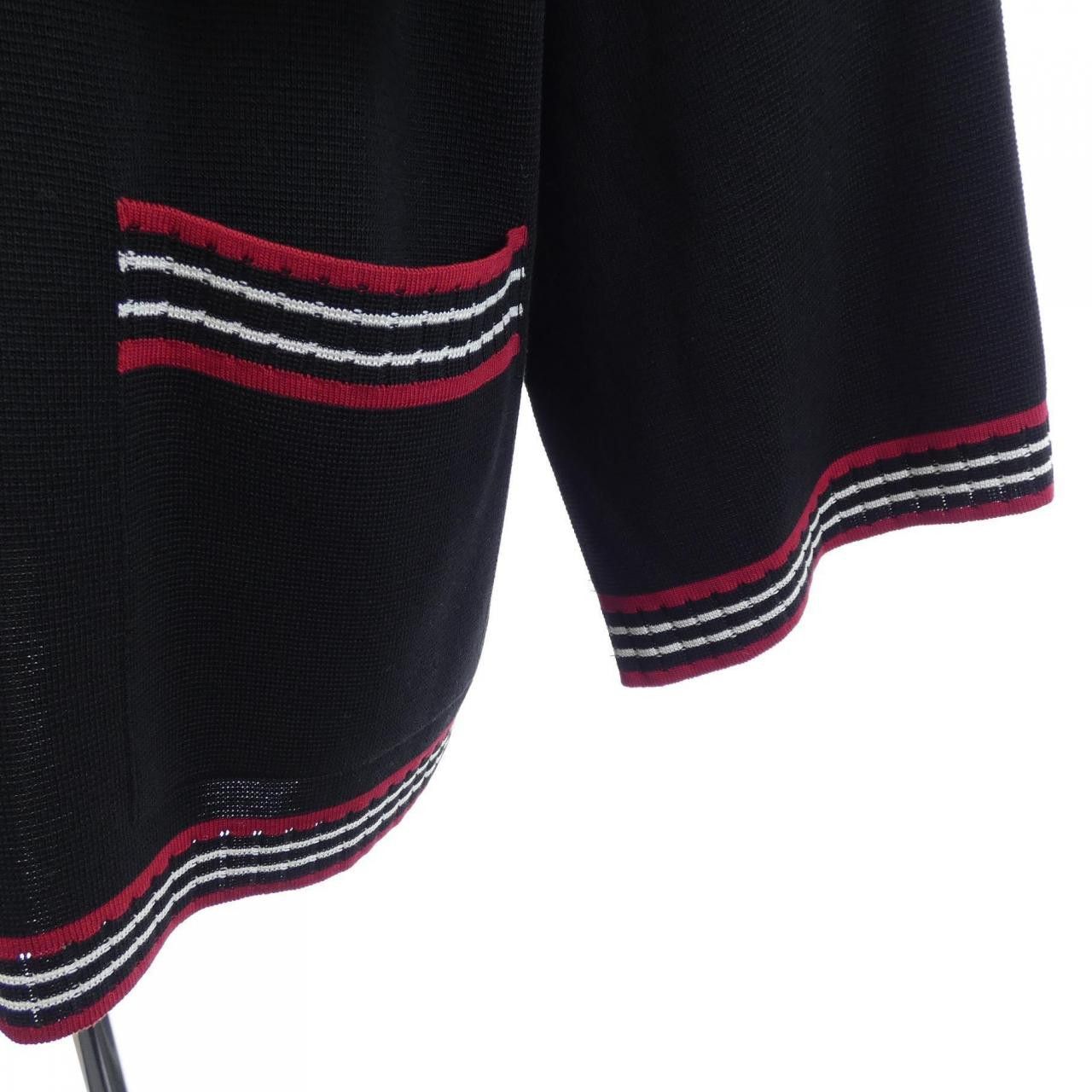 Gucci Gucci Gucci Jacket Others Outerwear 579848-XKAV2 DUTY FREE for USA Size ONE SIZE - 6 Thumbnail