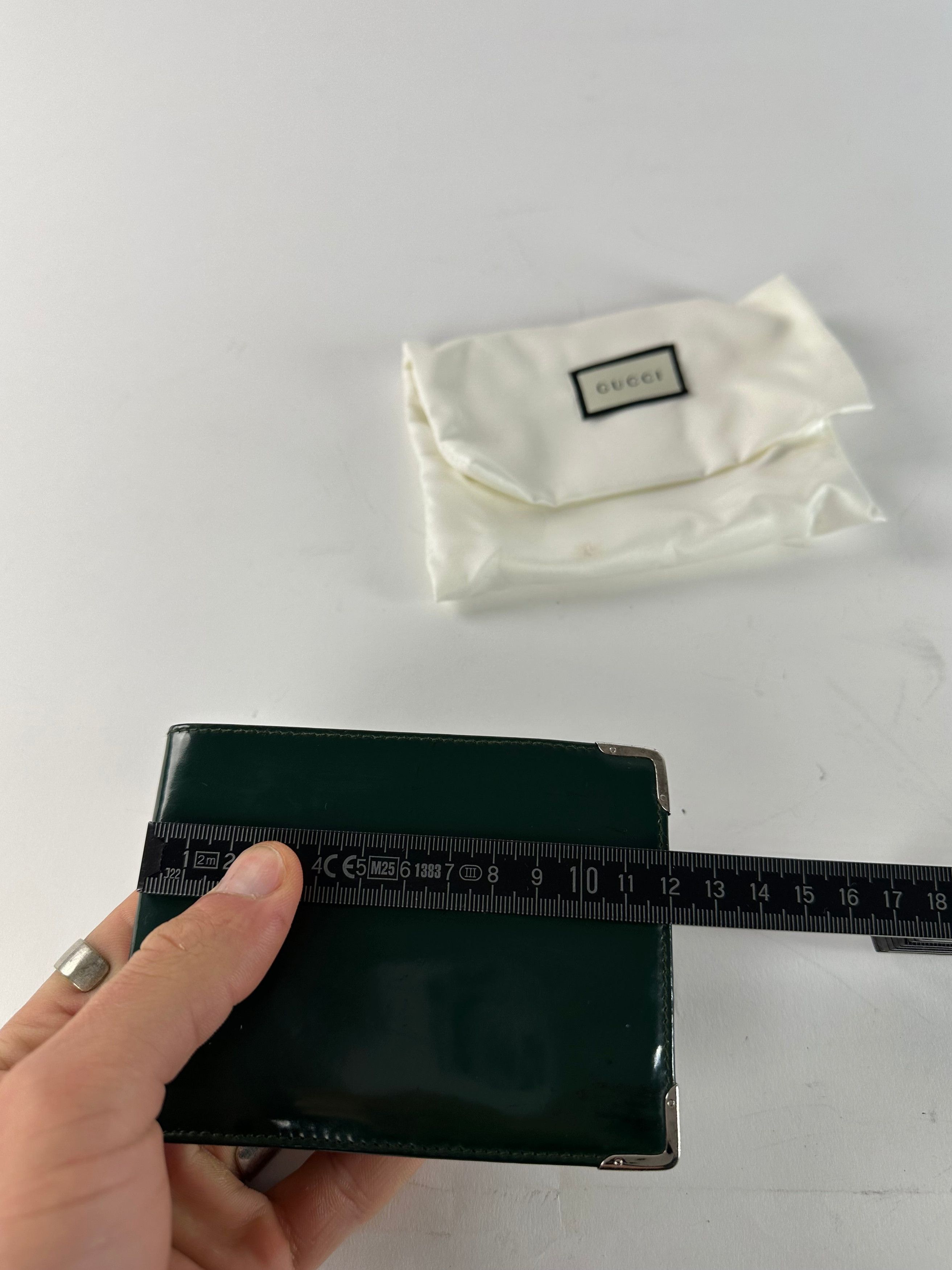 Gucci Vintage Flapable Patent Leather Wallet Green Size ONE SIZE - 8 Thumbnail