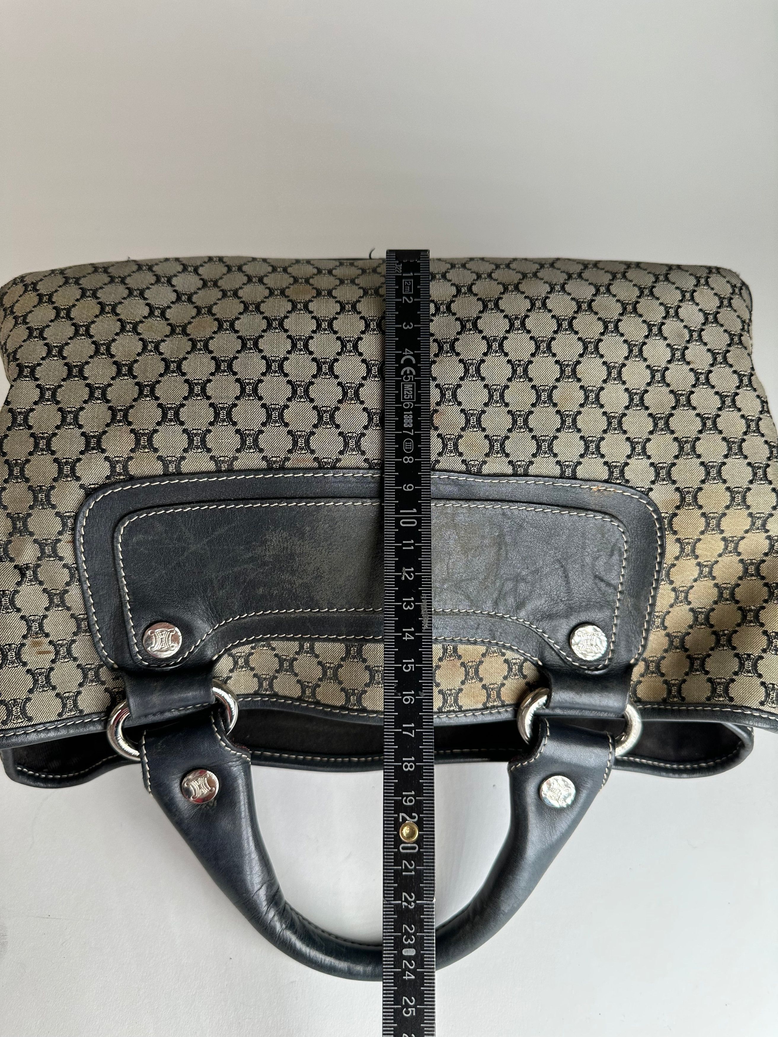 Celine Vintage Triomphe Monogram Boogie Handbag Grey Black Size ONE SIZE - 14 Thumbnail