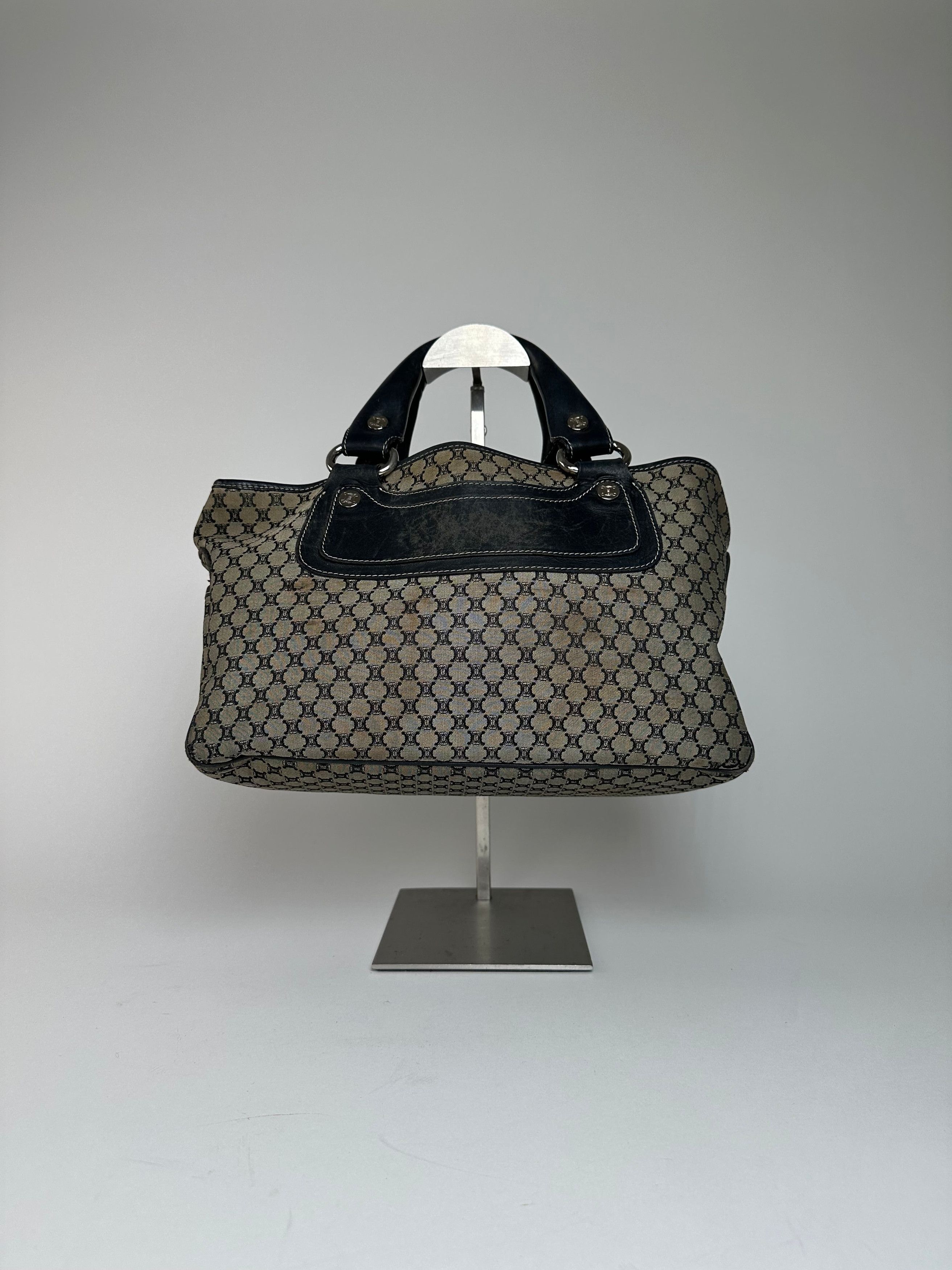 Celine Vintage Triomphe Monogram Boogie Handbag Grey Black Size ONE SIZE - 2 Thumbnail