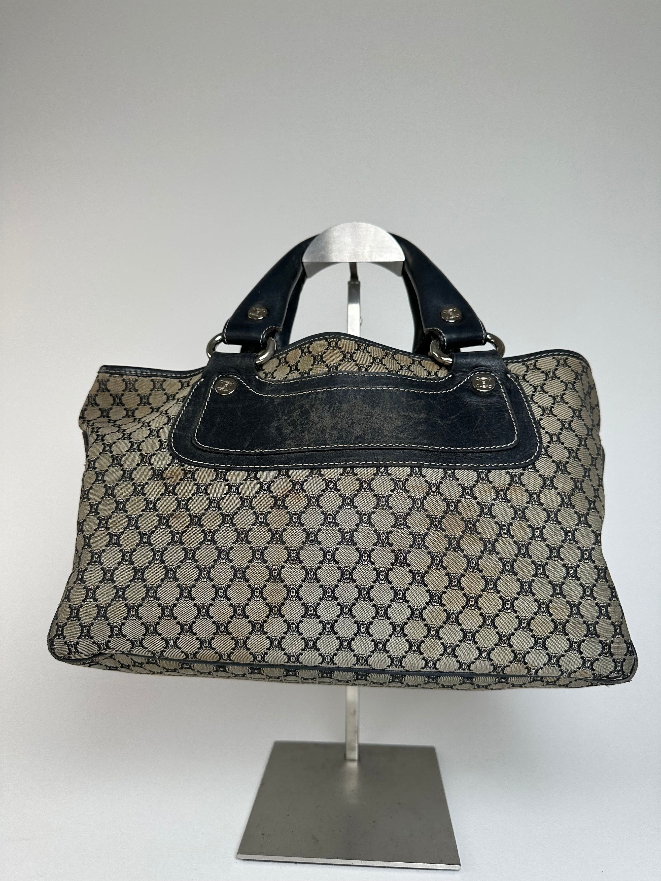 Celine Vintage Triomphe Monogram Boogie Handbag Grey Black Size ONE SIZE - 12 Thumbnail