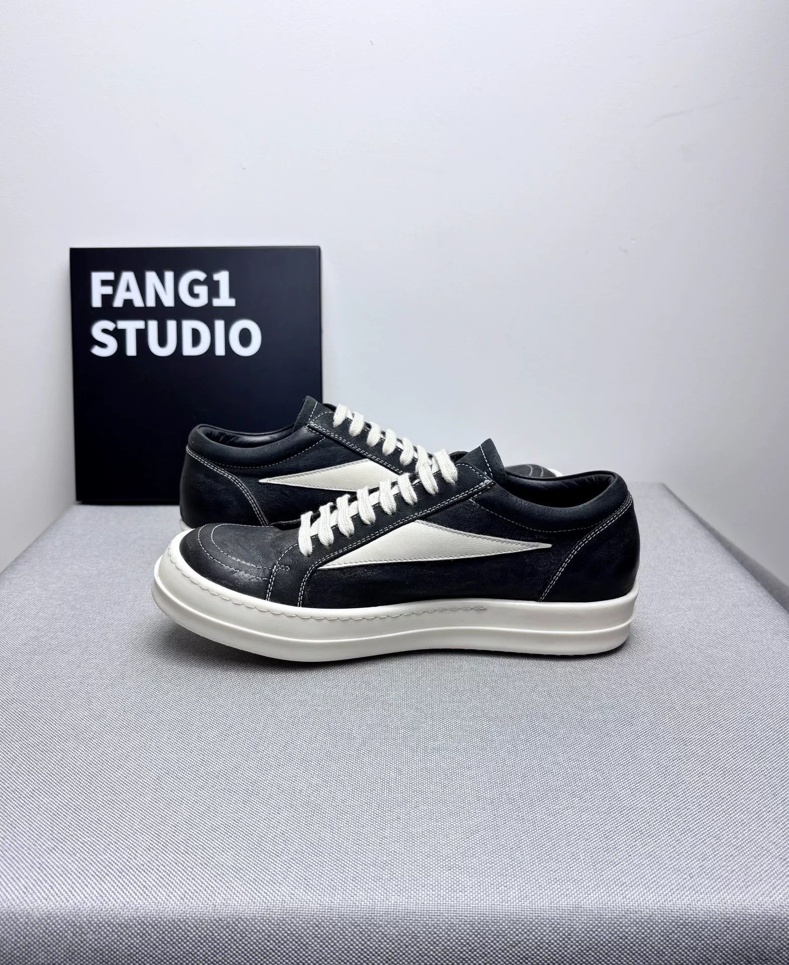 Rick Owens Rick Owens Leather Black Lowtop Sneakers 6.5 Men Size US 6.5 / EU 39-40 - 6 Thumbnail