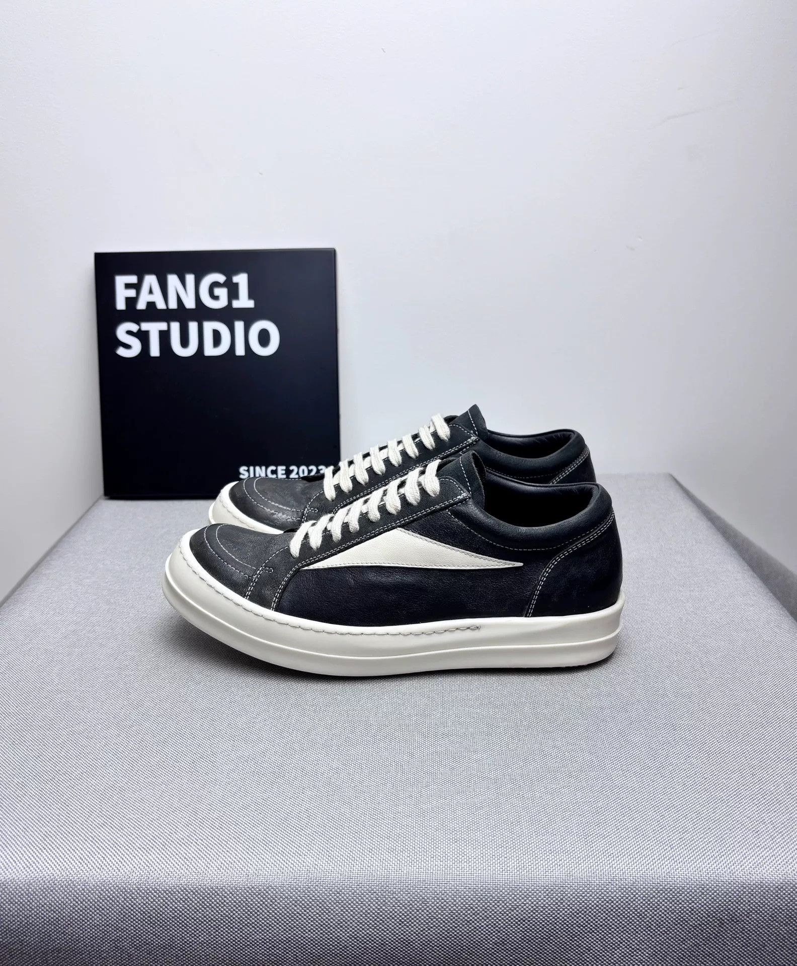 Rick Owens Rick Owens Leather Black Lowtop Sneakers 6.5 Men Size US 6.5 / EU 39-40 - 4 Thumbnail