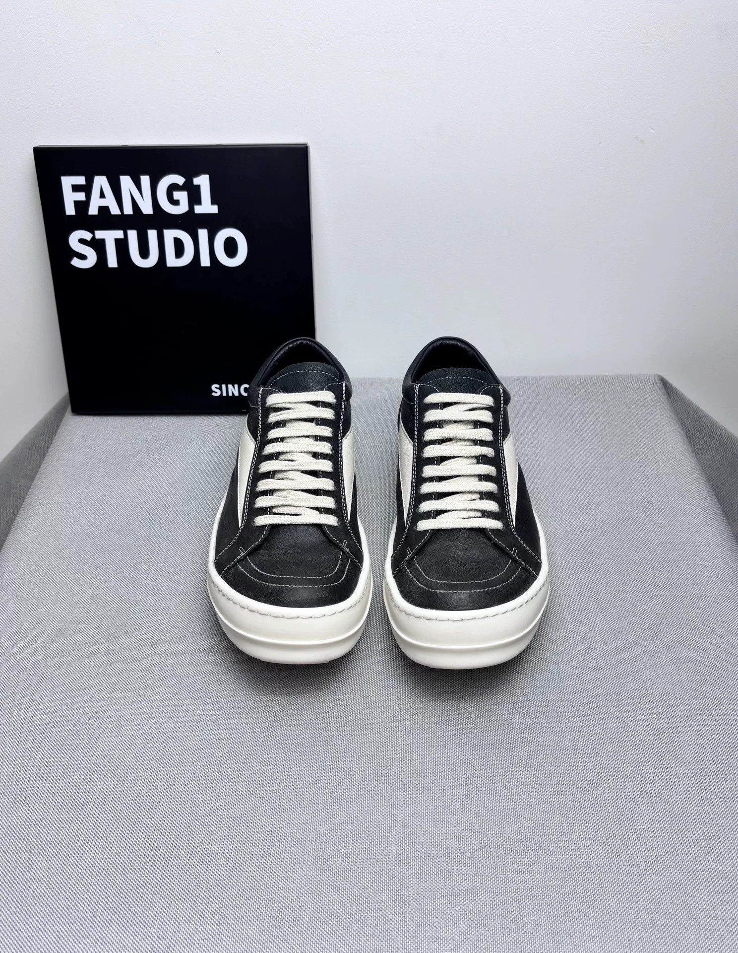 Rick Owens Rick Owens Leather Black Lowtop Sneakers 6.5 Men Size US 6.5 / EU 39-40 - 2 Thumbnail