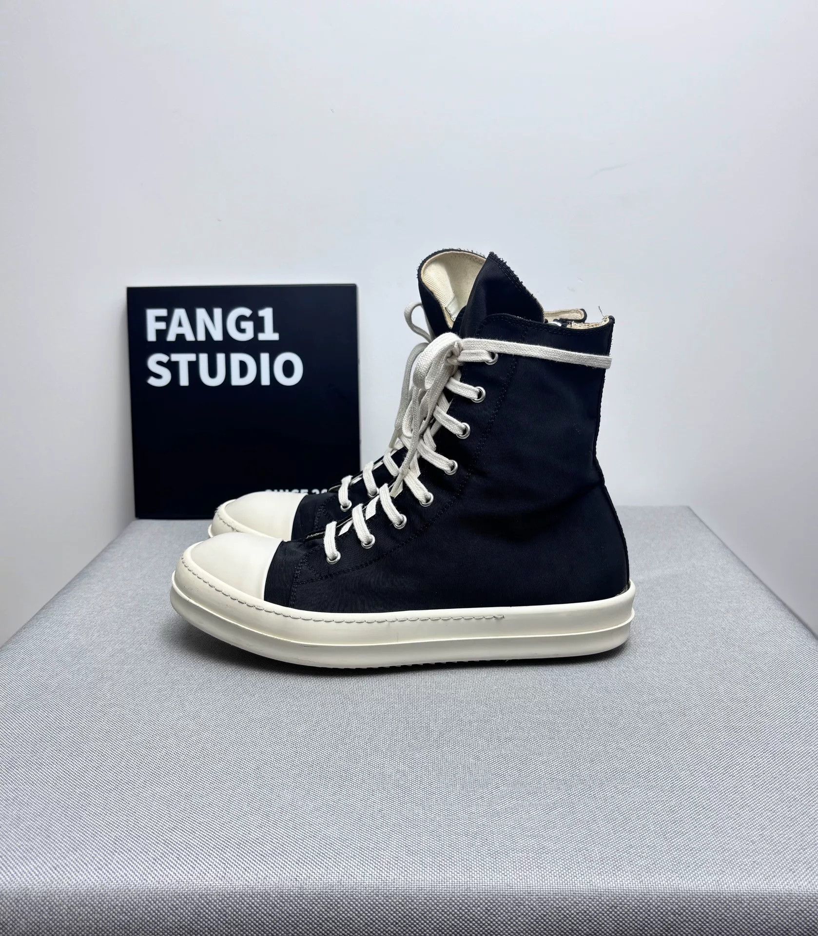 Rick Owens Rick Owens Hitop Sneakers 8.5 Men Size US 8.5 / EU 41-42 - 4 Thumbnail