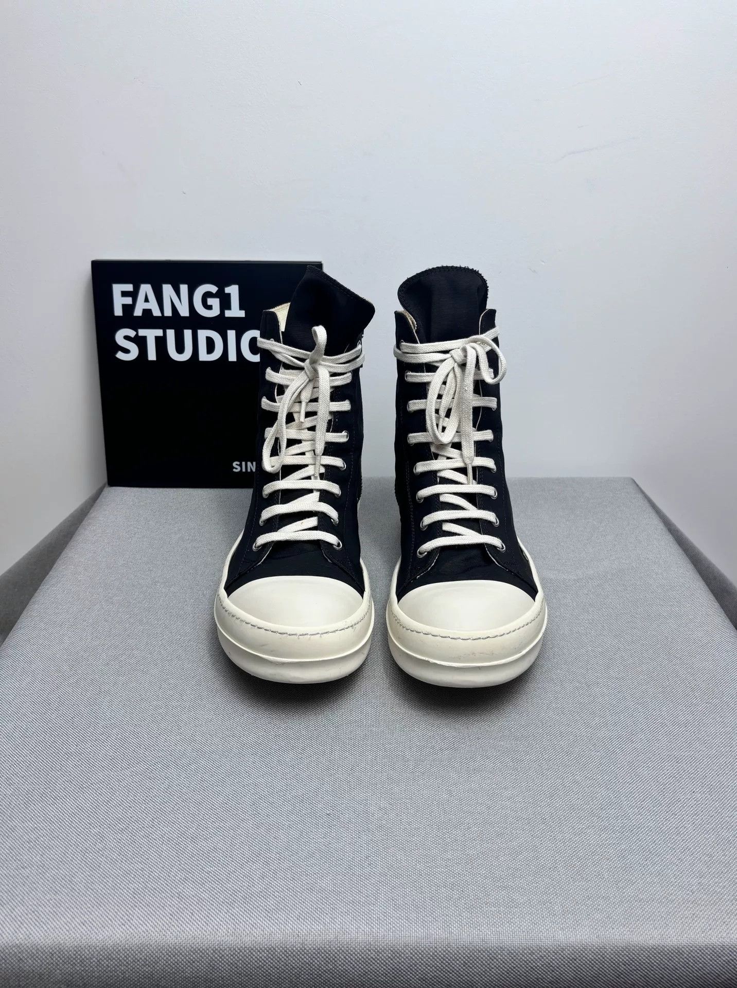 Rick Owens Rick Owens Hitop Sneakers 8.5 Men Size US 8.5 / EU 41-42 - 2 Thumbnail