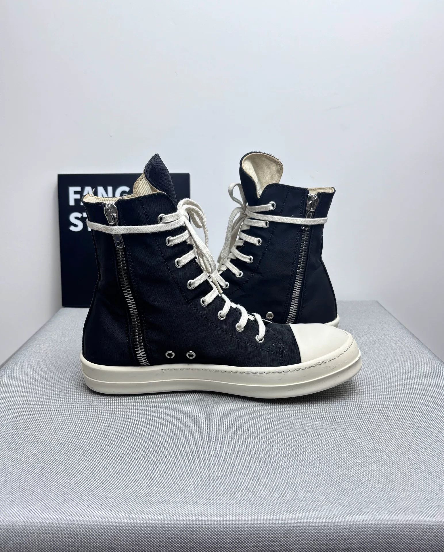 Rick Owens Rick Owens Hitop Sneakers 8.5 Men Size US 8.5 / EU 41-42 - 5 Thumbnail
