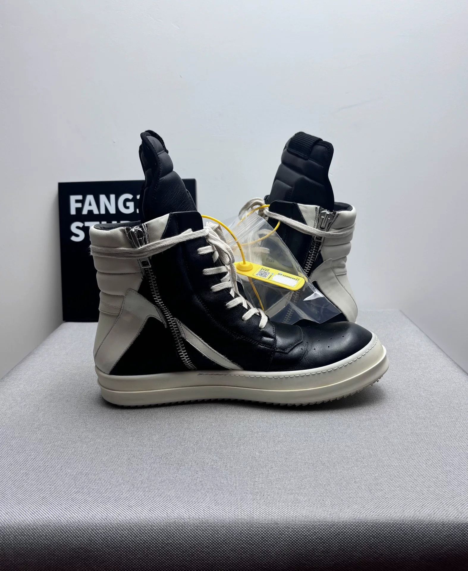 Rick Owens Rick Owens Leather Black Hitop Sneakers 8.5 Men Size US 8.5 / EU 41-42 - 5 Thumbnail
