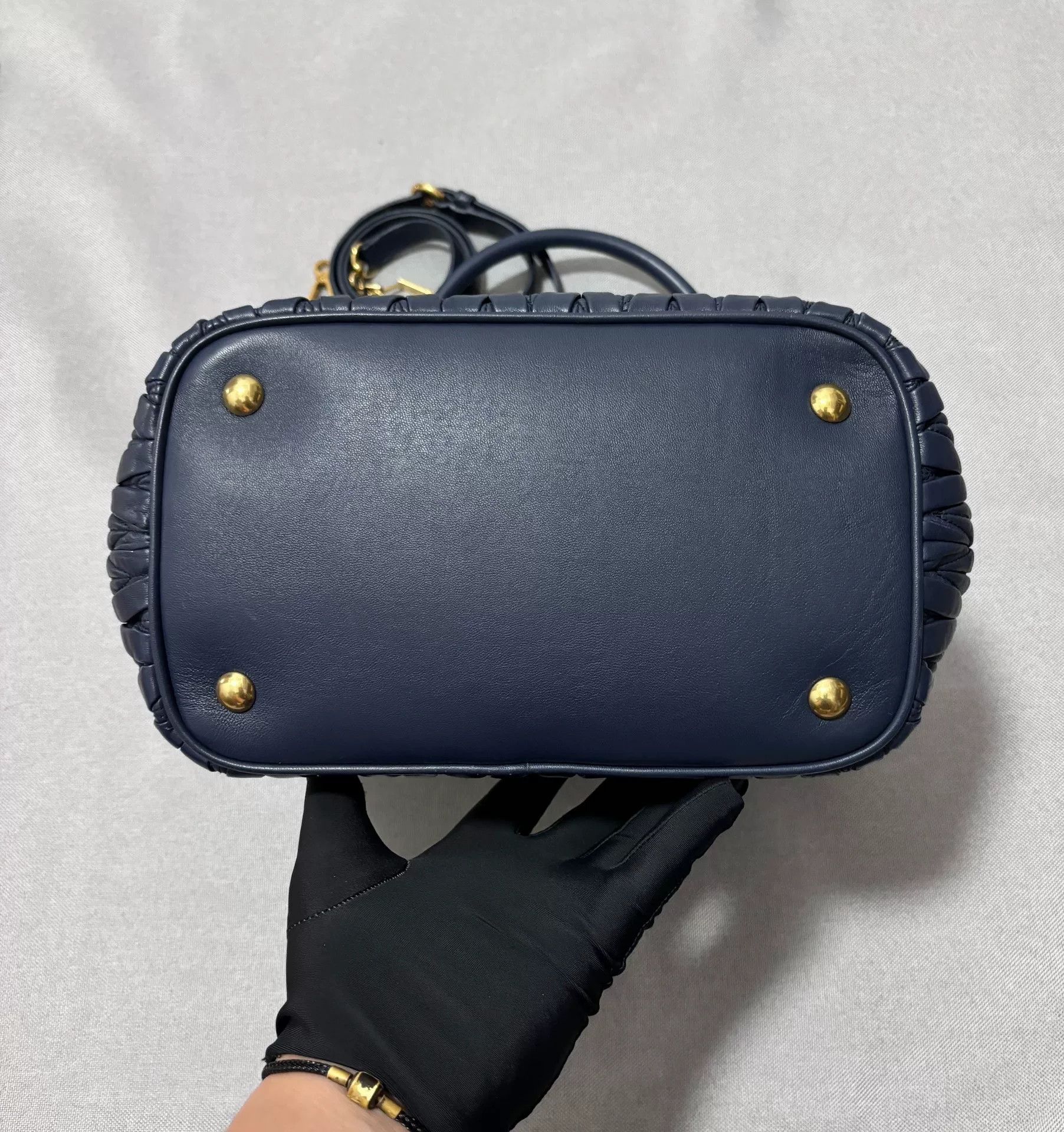 Miu Miu Miu Miu Leather Gold Shoulder Bag 24 Women Size ONE SIZE - 5 Thumbnail