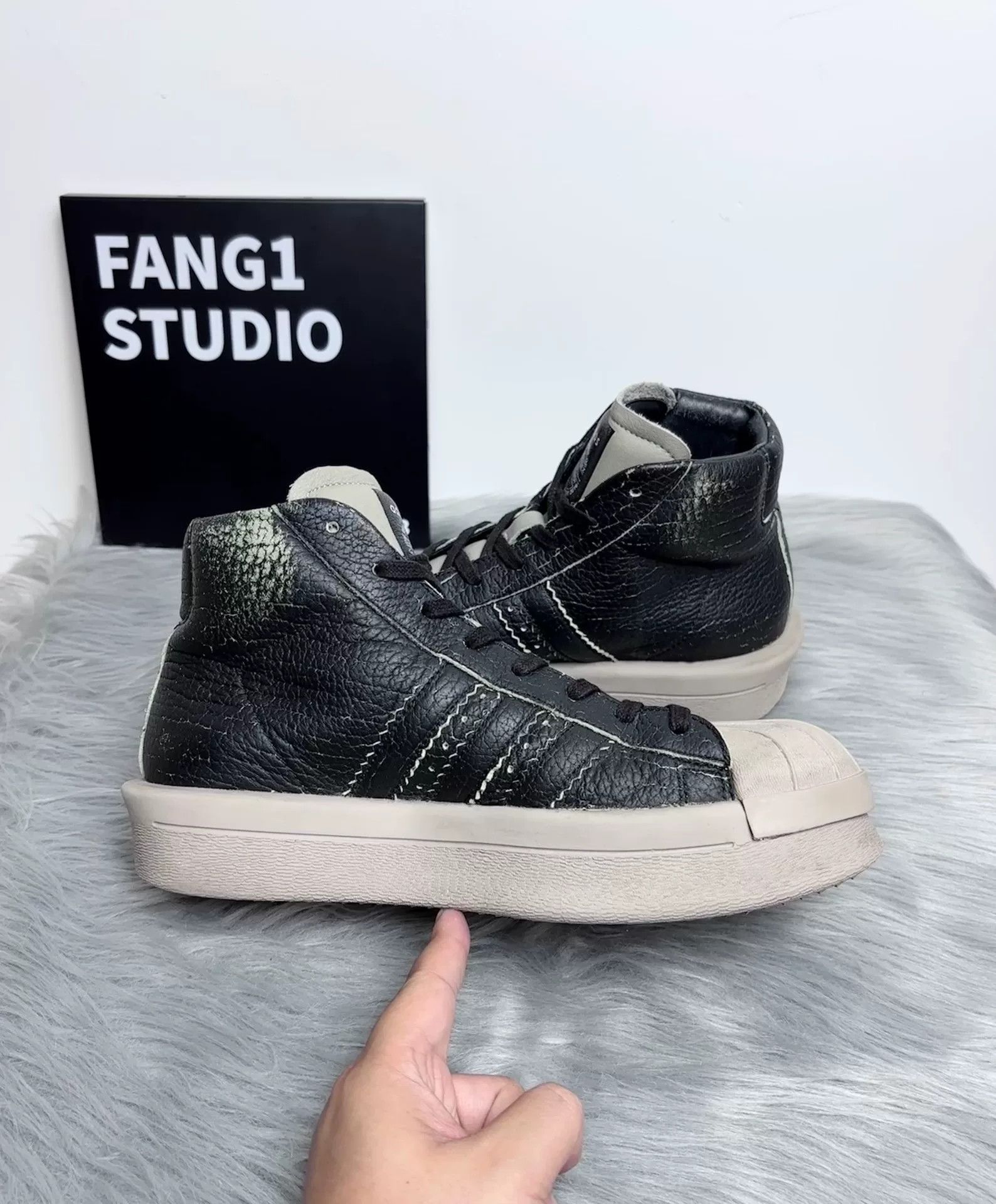 Rick Owens Rick Owens Leather Black Hitop Sneakers 9 Men Size US 9 / EU 42 - 5 Thumbnail