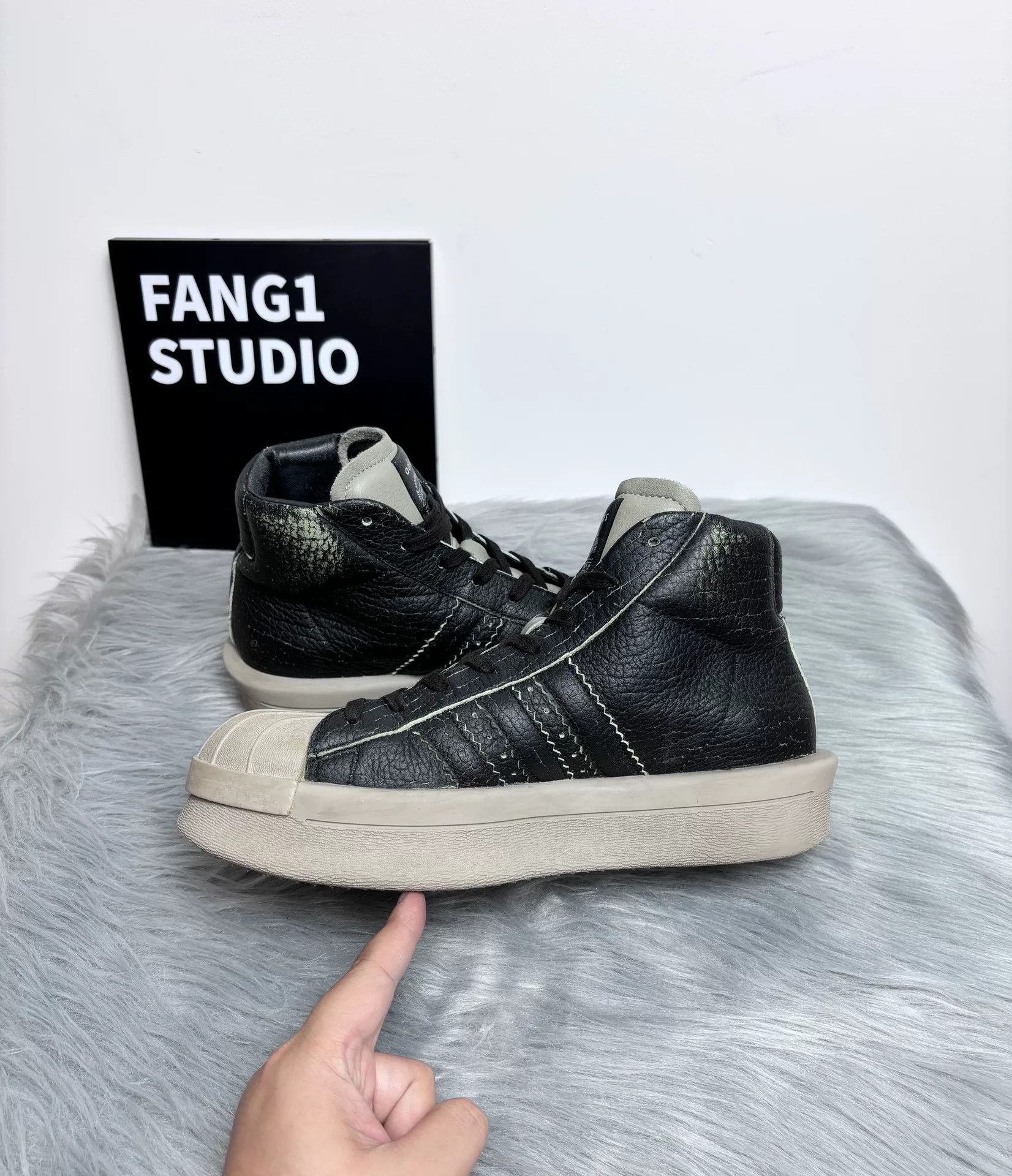 Rick Owens Rick Owens Leather Black Hitop Sneakers 9 Men Size US 9 / EU 42 - 6 Thumbnail
