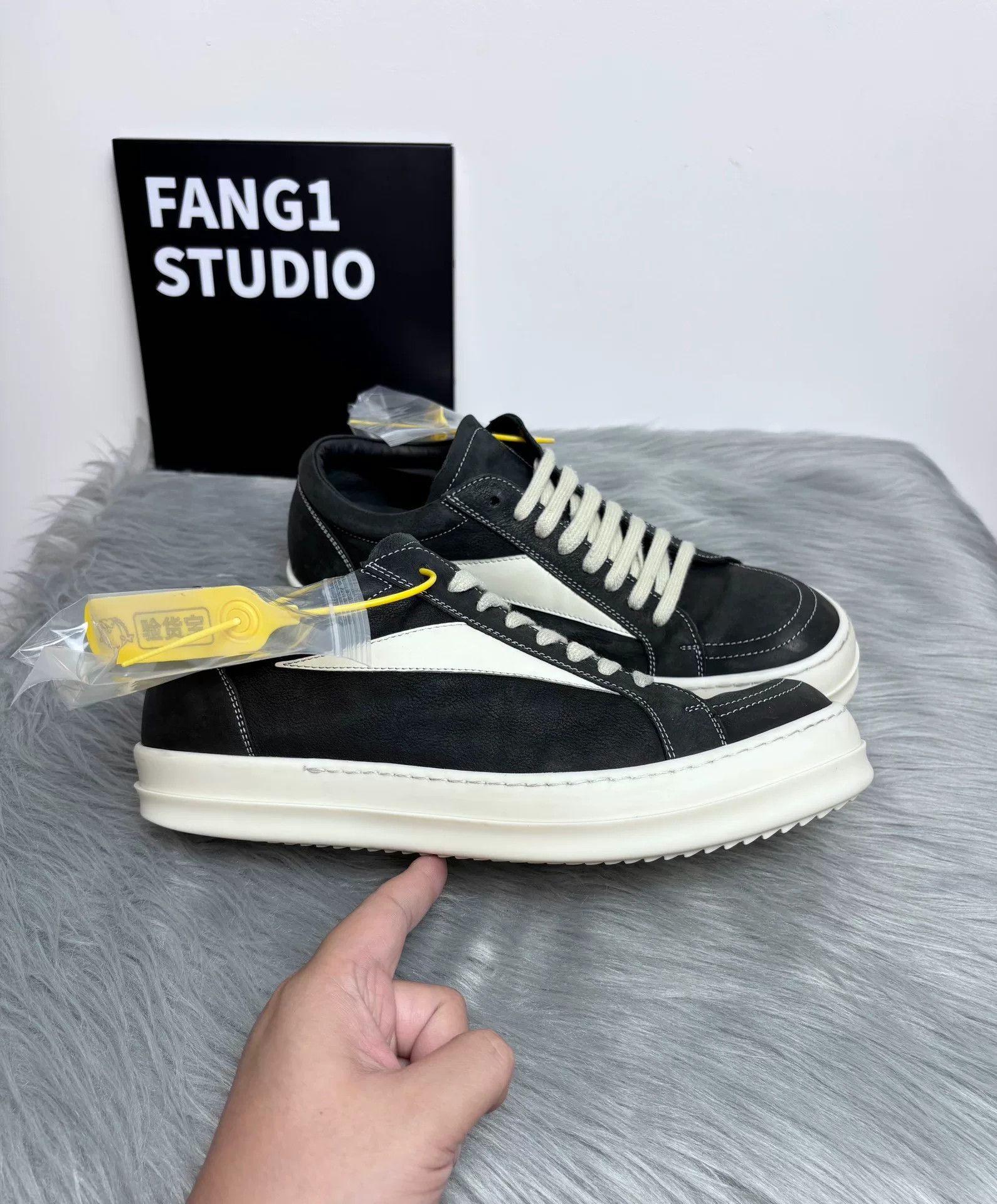 Rick Owens Rick Owens Leather Lowtop Sneakers 10 Men Size US 10 / EU 43 - 3 Thumbnail