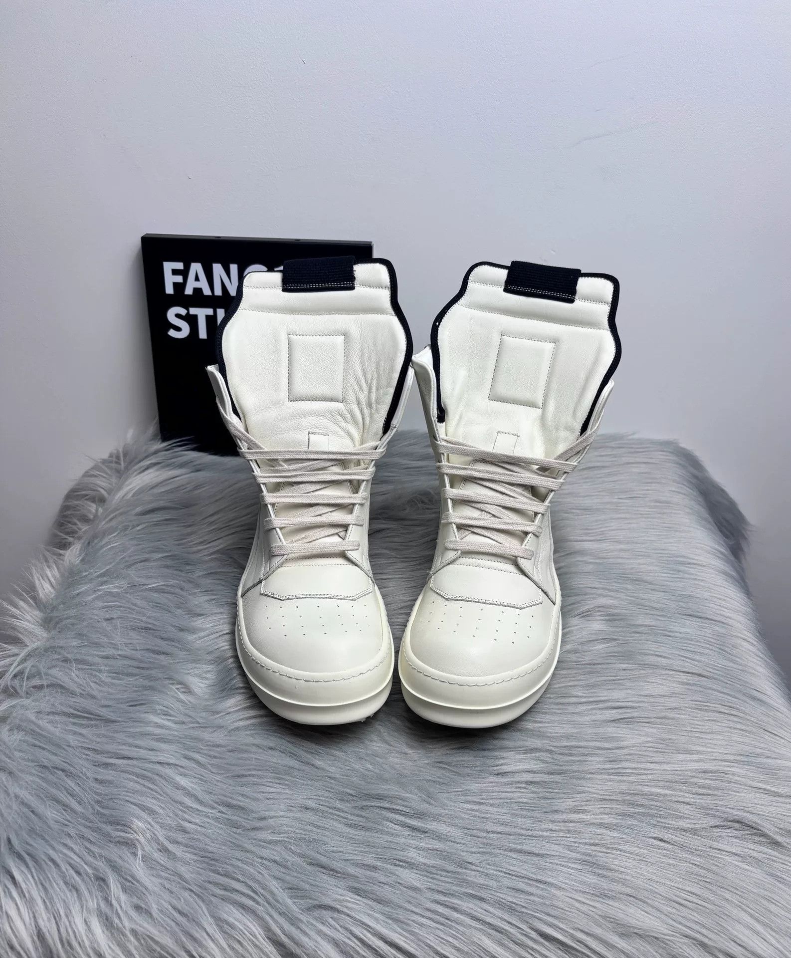 Rick Owens Rick Owens Leather White Hitop Sneakers 8.5 Men Size US 8.5 / EU 41-42 - 2 Thumbnail