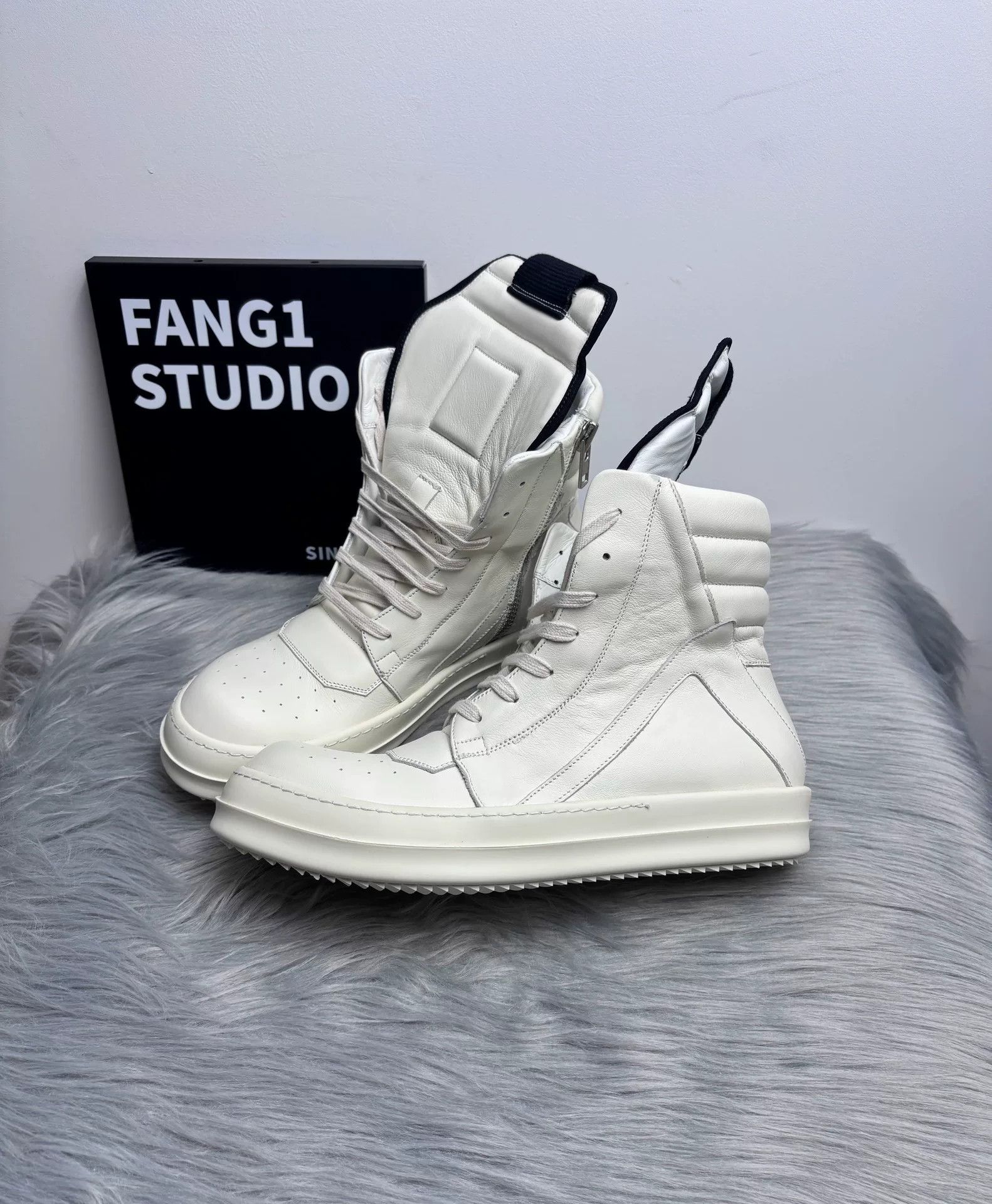 Rick Owens Rick Owens Leather White Hitop Sneakers 8.5 Men Size US 8.5 / EU 41-42 - 4 Thumbnail
