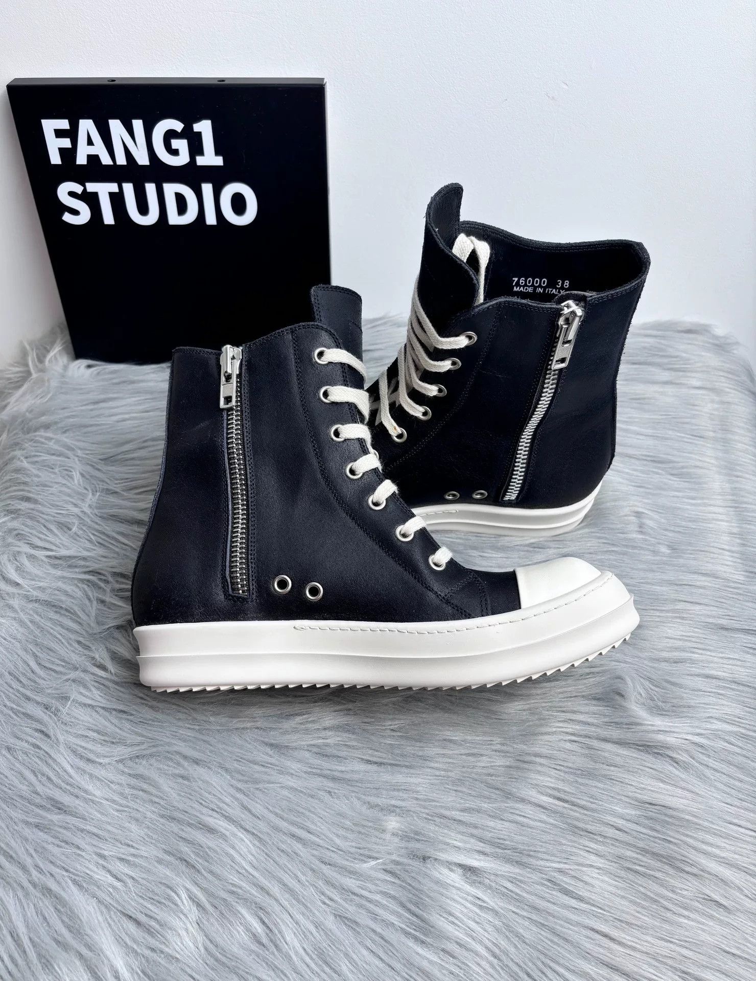 Rick Owens Rick Owens Leather Black Hitop Sneakers us_7-5 Women Size US 7.5 / IT 37.5 - 5 Thumbnail