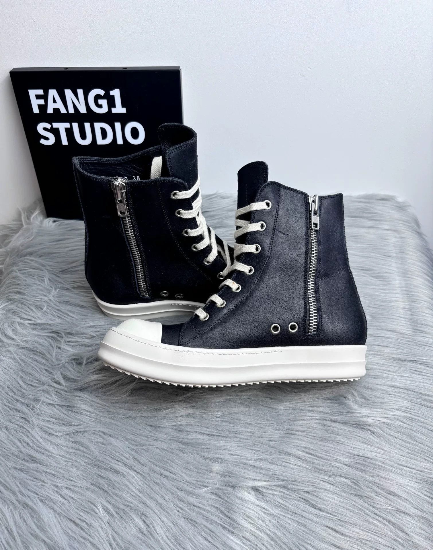 Rick Owens Rick Owens Leather Black Hitop Sneakers us_7-5 Women Size US 7.5 / IT 37.5 - 6 Thumbnail