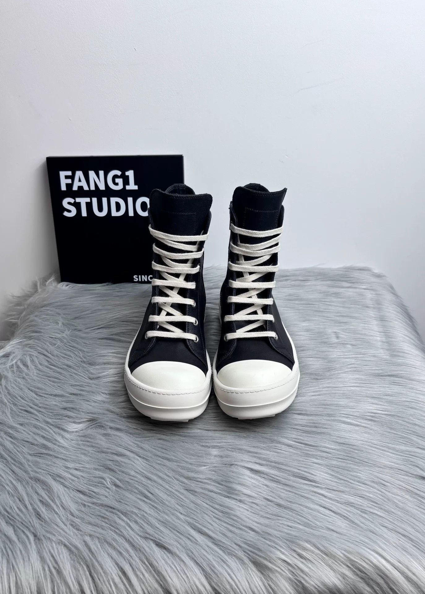 Rick Owens Rick Owens Leather Black Hitop Sneakers us_7-5 Women Size US 7.5 / IT 37.5 - 2 Thumbnail