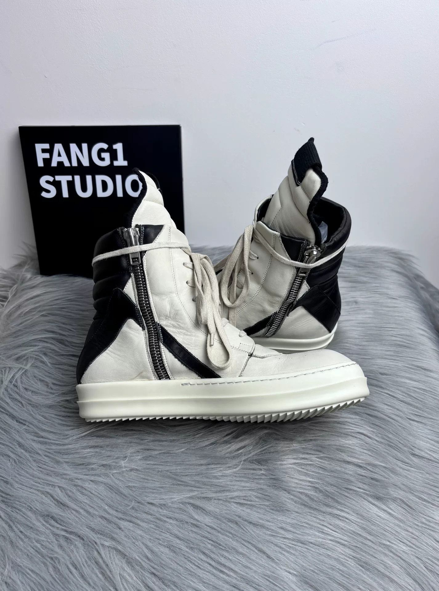 Rick Owens Rick Owens Leather White Hitop Sneakers 7.5 Men Size US 7.5 / EU 40-41 - 5 Thumbnail