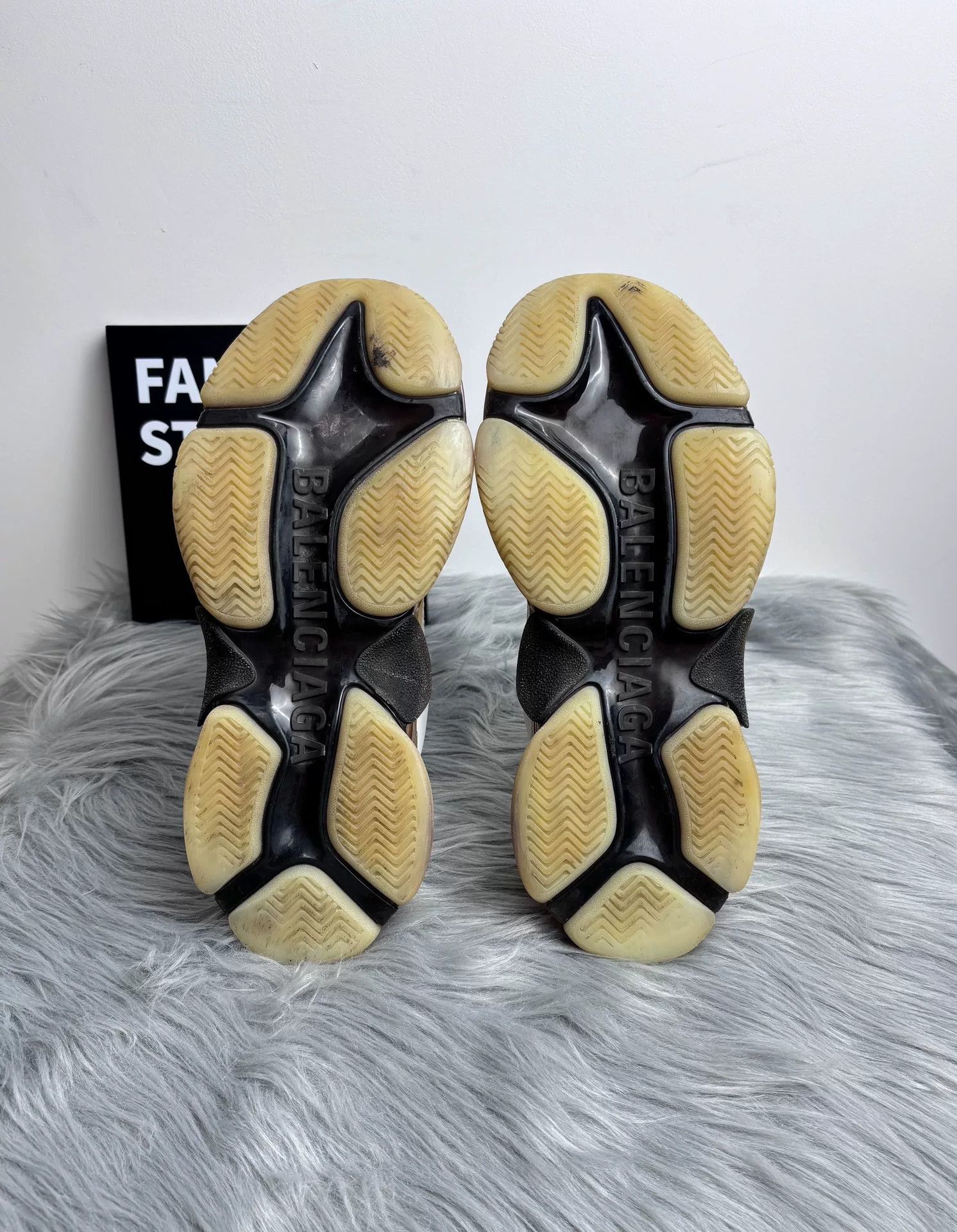 Balenciaga Balenciaga White Lowtop Sneakers 7.5 Men Size US 7.5 / EU 40-41 - 8 Thumbnail