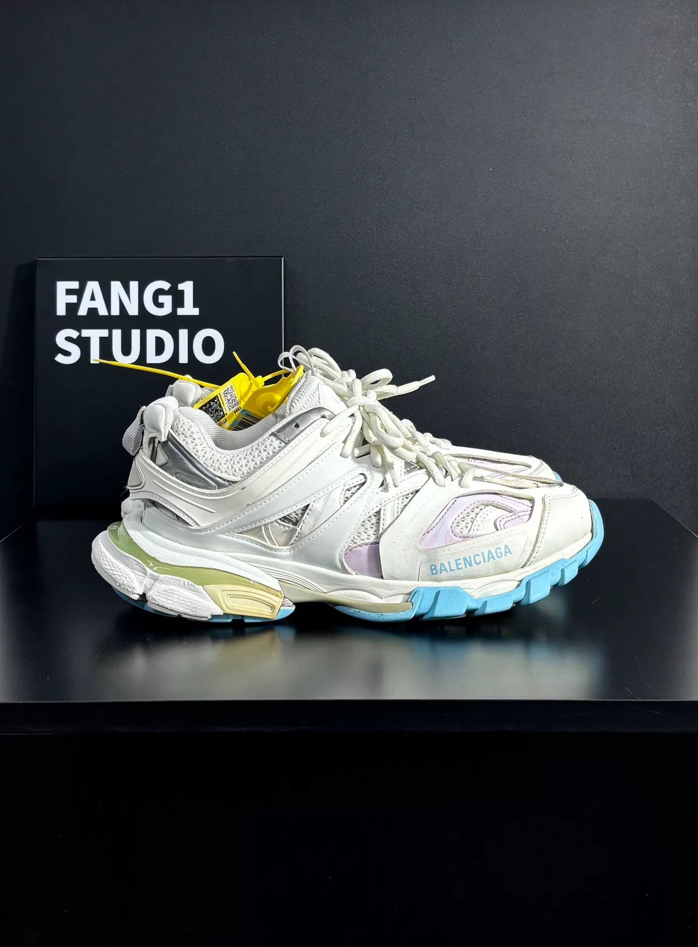 Balenciaga Balenciaga Pink Lowtop Sneakers us_8-5 Women Size US 8.5 / IT 38.5 - 3 Thumbnail