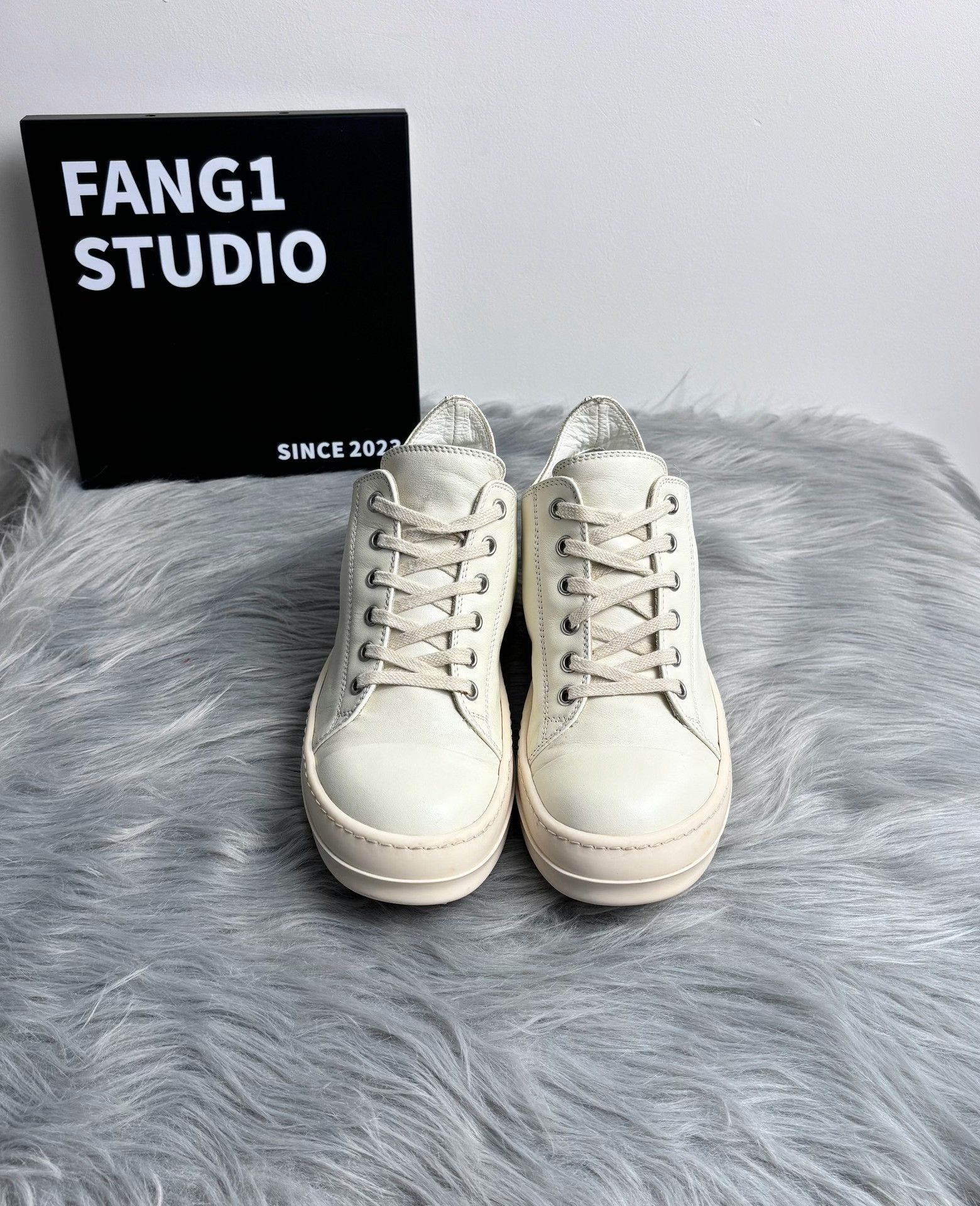 Rick Owens Rick Owens Leather White Lowtop Sneakers us_6-5 Women Size US 6.5 / IT 36.5 - 2 Thumbnail