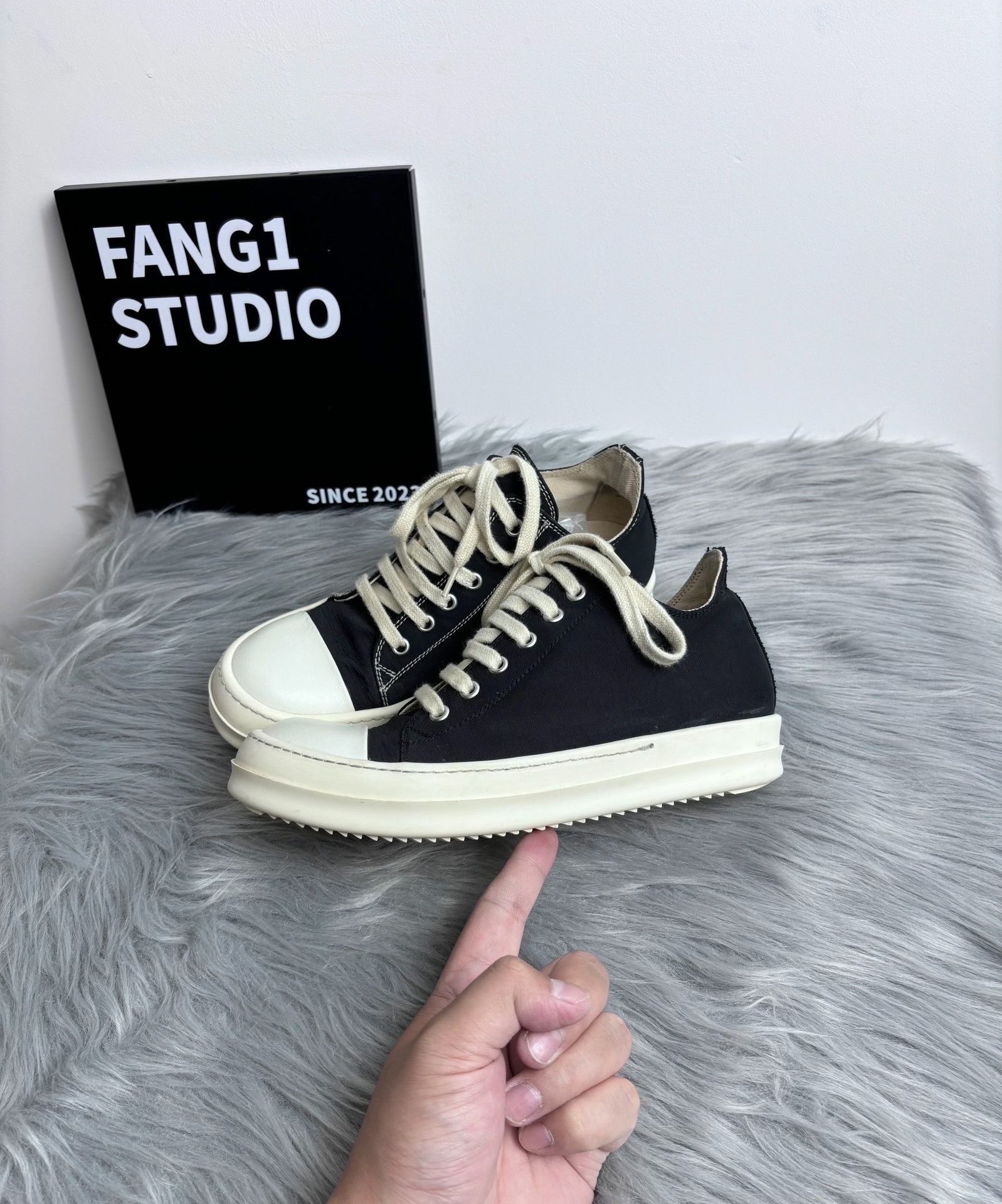 Rick Owens Rick Owens Multi Lowtop Sneakers us_6 Women Size US 6 / IT 36 - 4 Thumbnail