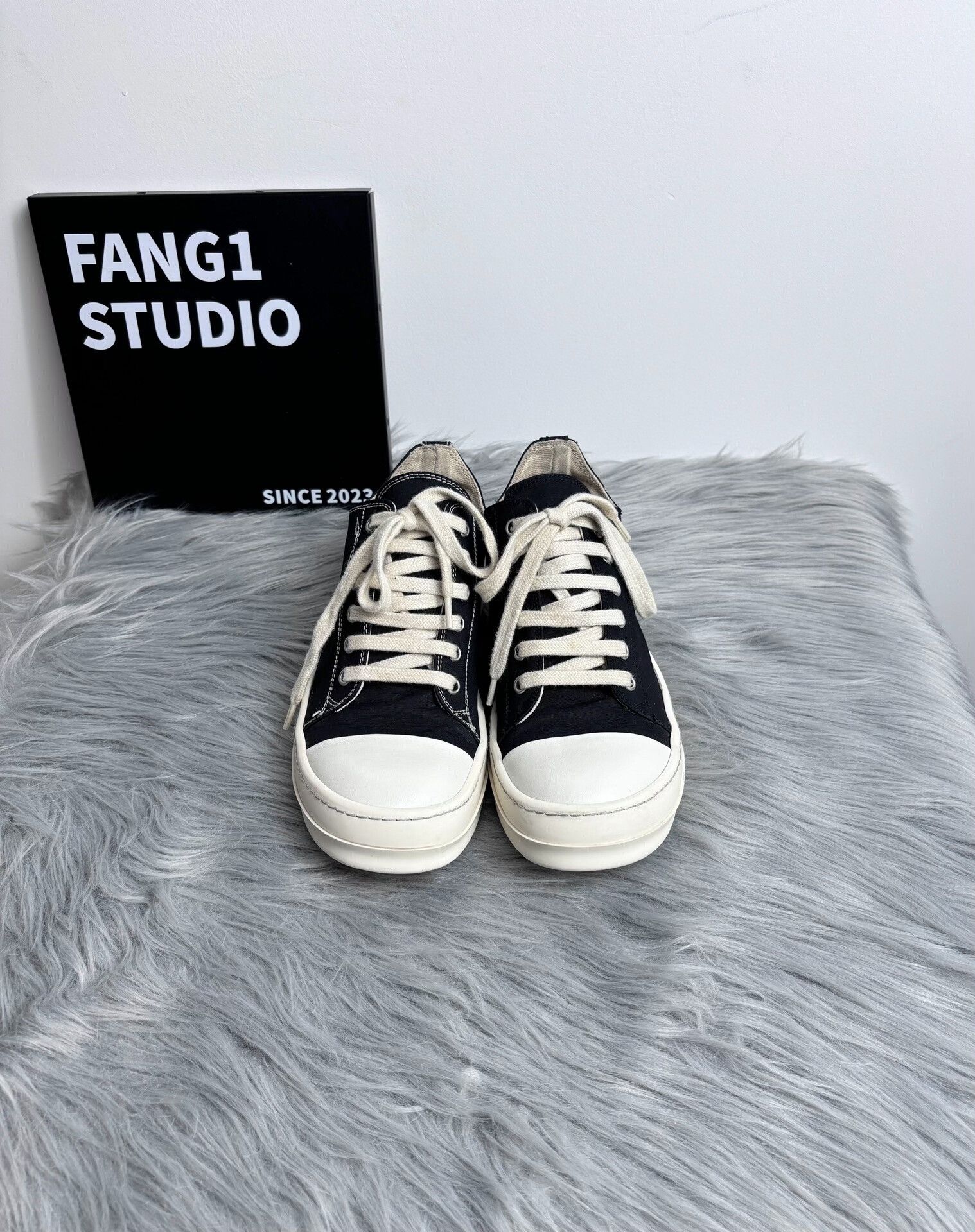 Rick Owens Rick Owens Multi Lowtop Sneakers us_6 Women Size US 6 / IT 36 - 2 Thumbnail