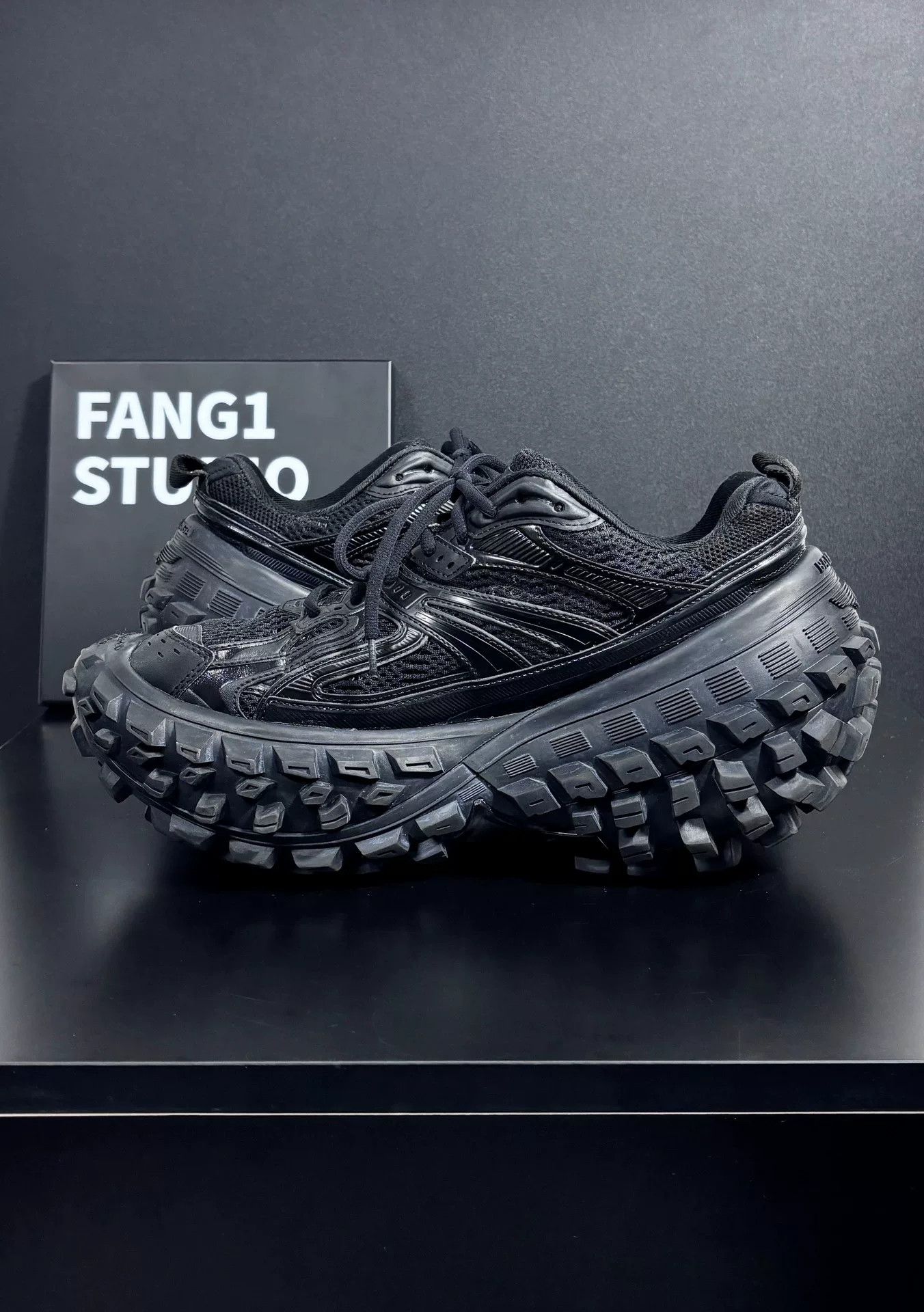 Balenciaga Balenciaga Black Lowtop Sneakers 10 Men Size US 10 / EU 43 - 6 Thumbnail