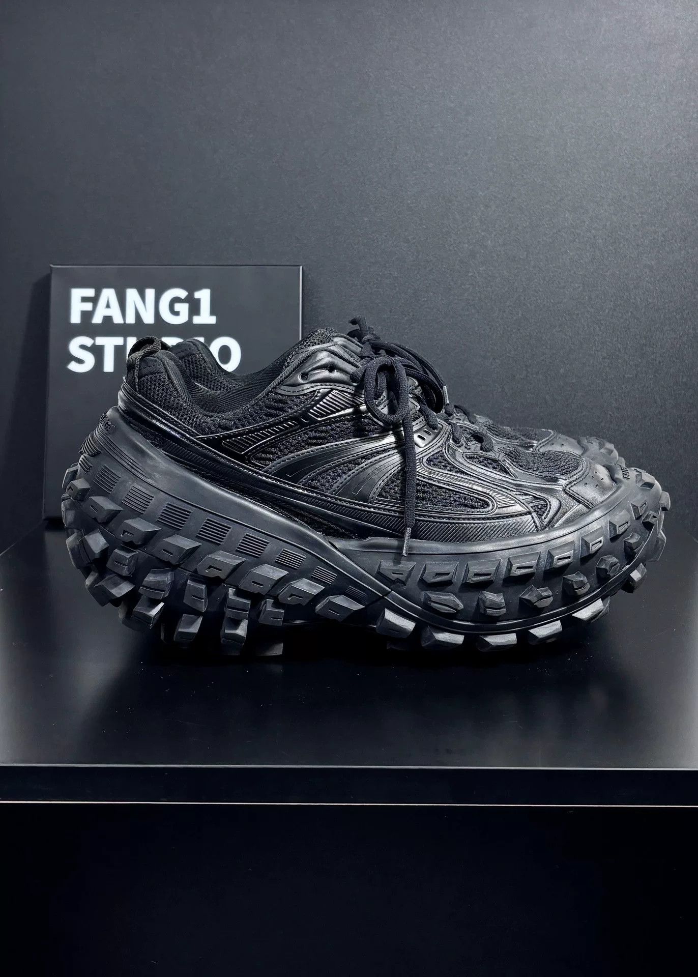 Balenciaga Balenciaga Black Lowtop Sneakers 10 Men Size US 10 / EU 43 - 3 Thumbnail