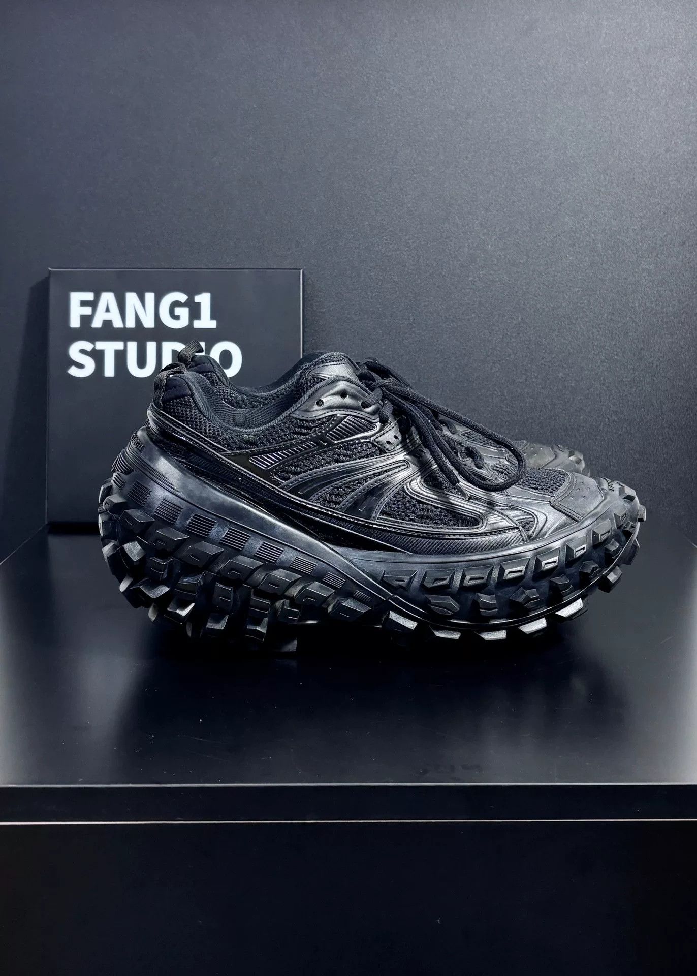 Balenciaga Balenciaga Black Lowtop Sneakers 7.5 Men Size US 7.5 / EU 40-41 - 3 Thumbnail