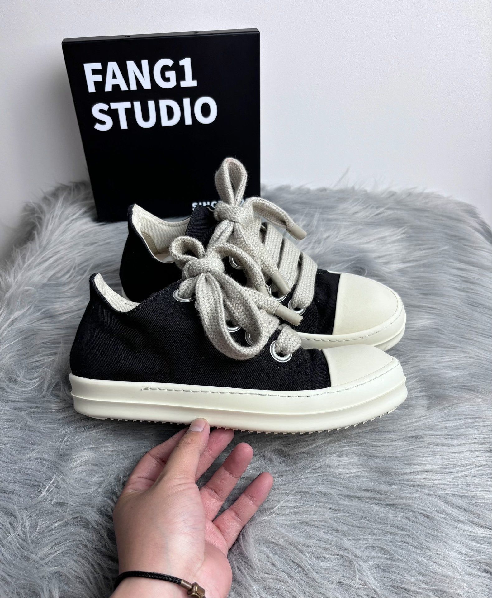 Rick Owens Rick Owens Lowtop Sneakers 8.5 Men Size US 8.5 / EU 41-42 - 3 Thumbnail