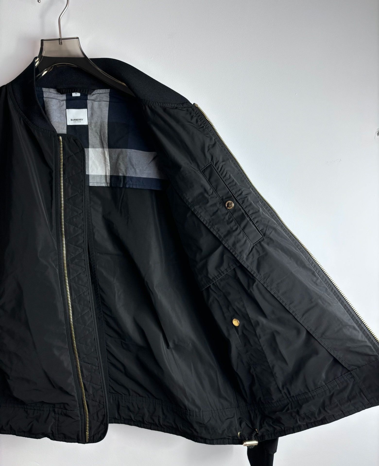Burberry Burberry Black Light Jacket xl Men Size US XL / EU 56 / 4 - 5 Thumbnail