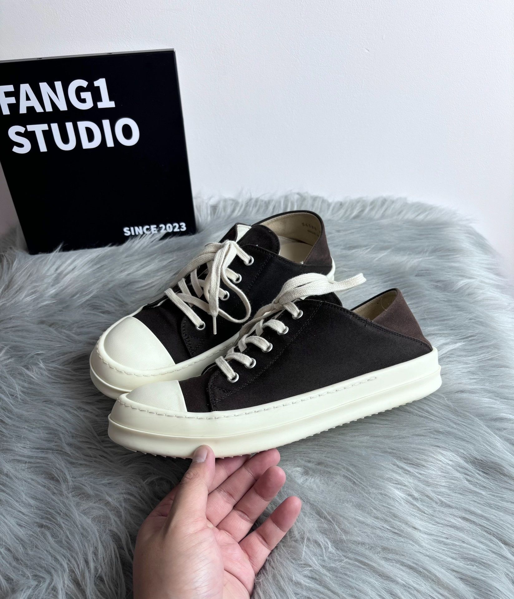 Rick Owens Rick Owens Lowtop Sneakers 7.5 Men Size US 7.5 / EU 40-41 - 4 Thumbnail