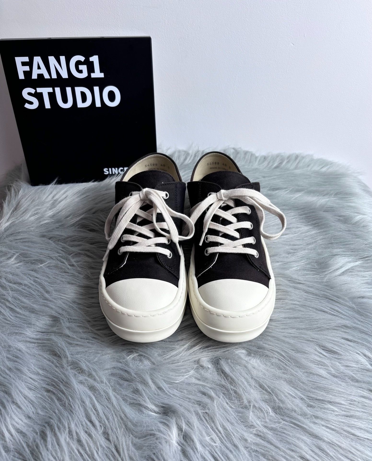Rick Owens Rick Owens Lowtop Sneakers 7.5 Men Size US 7.5 / EU 40-41 - 2 Thumbnail