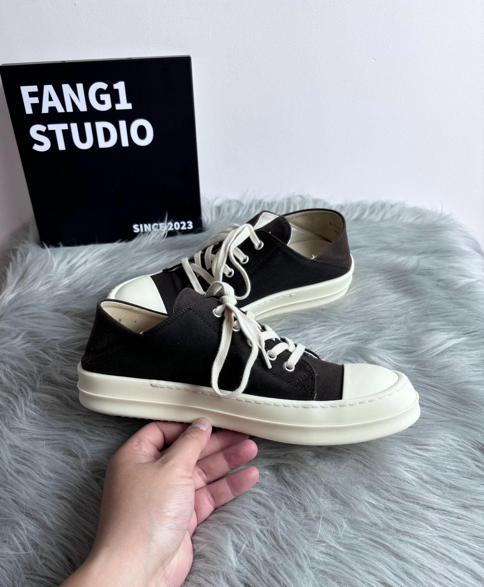 Rick Owens Rick Owens Lowtop Sneakers 7.5 Men Size US 7.5 / EU 40-41 - 5 Thumbnail