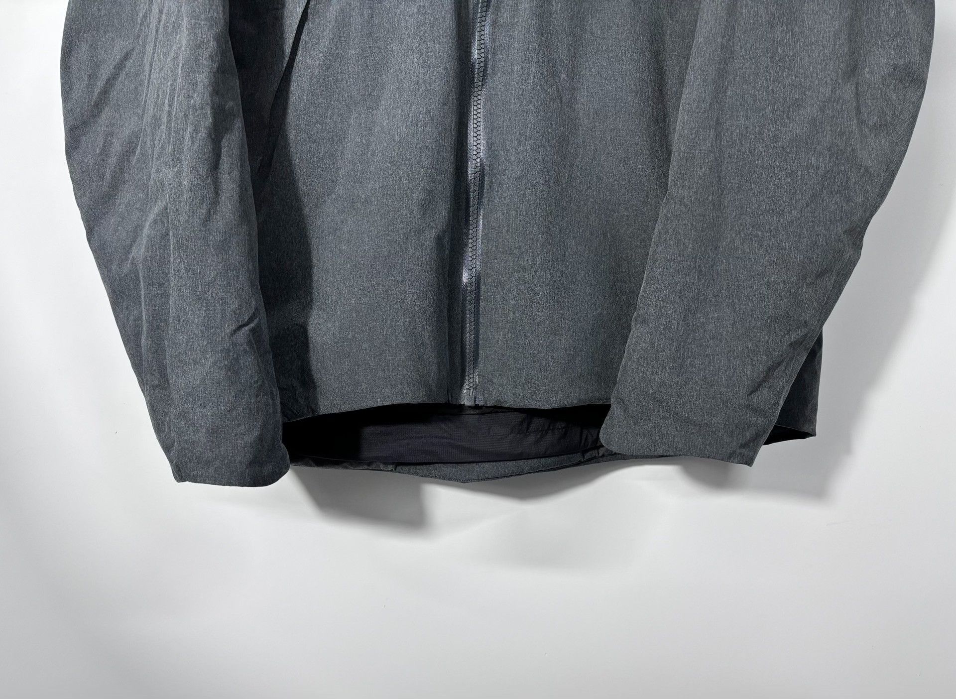Arc'teryx Gray Heavy Coat l Men Size US L / EU 52-54 / 3 - 6 Thumbnail