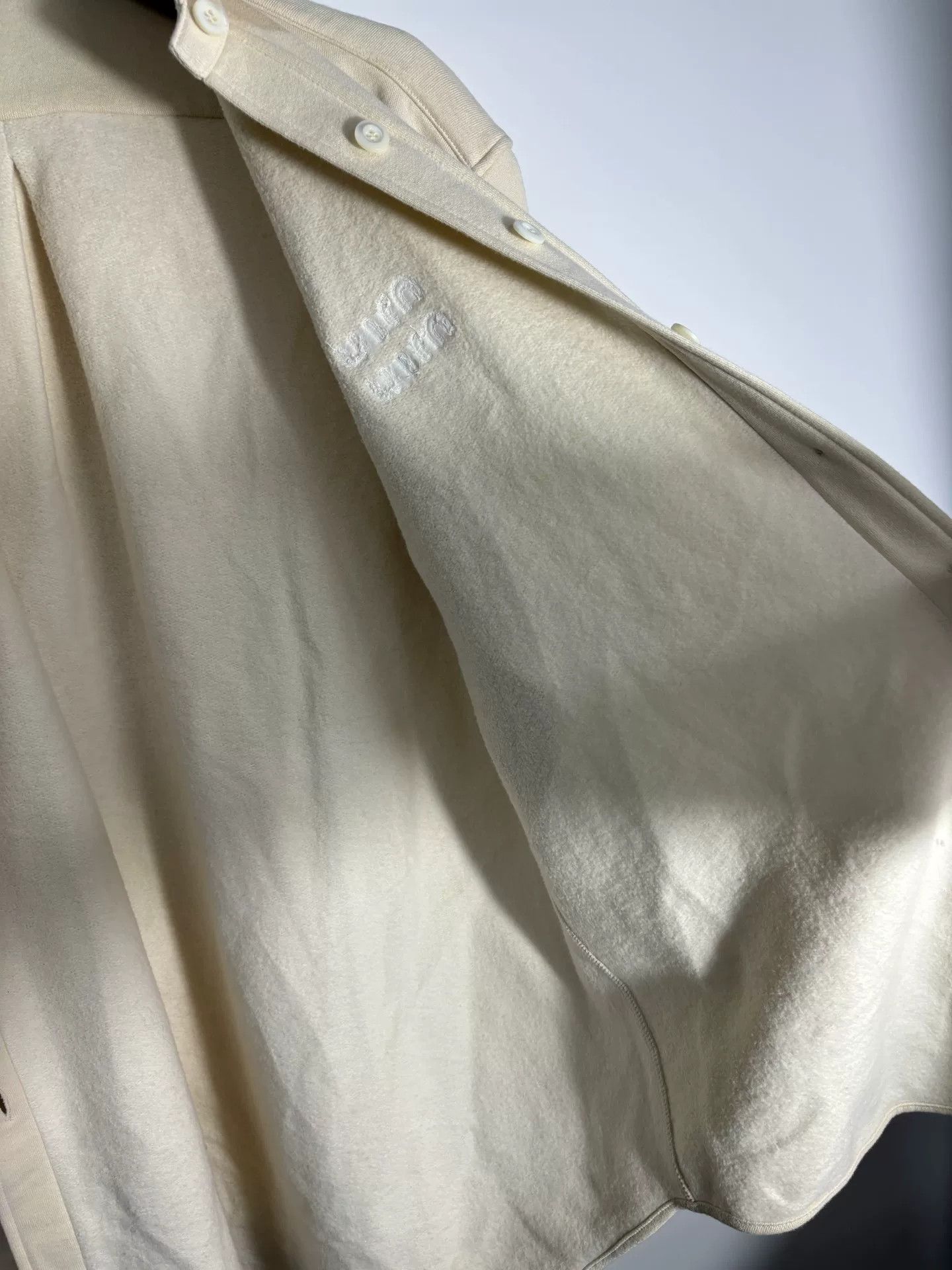 Miu Miu Miu Miu Retro Embroidered Beige Button Up XS Women Size XS / US 0-2 / IT 36-38 - 6 Thumbnail